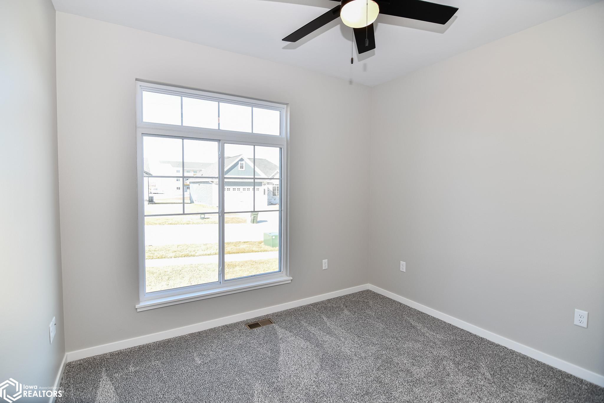 2501 N Terrace Drive, Webster City, Iowa image 33
