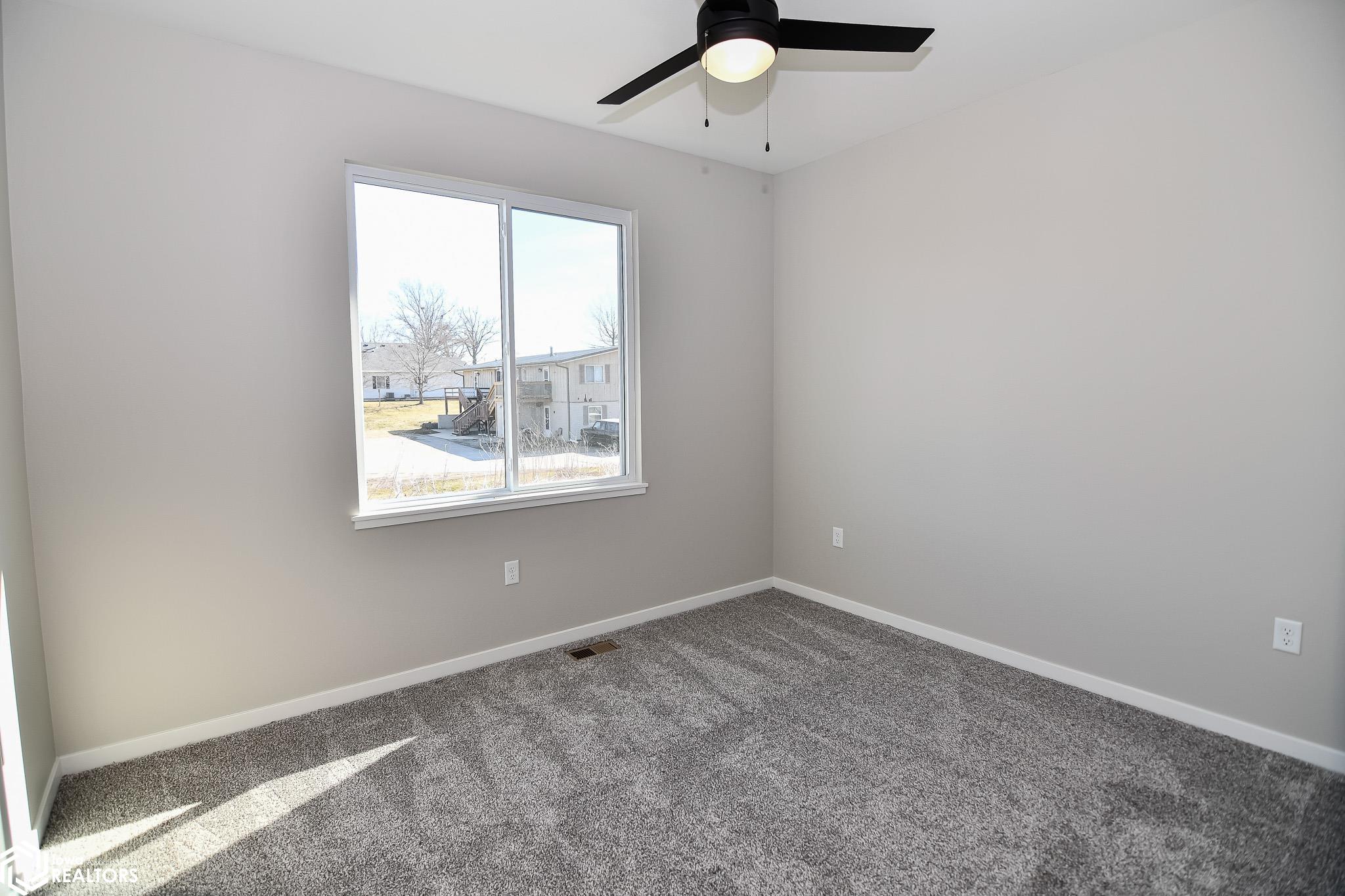 2505 N TERRACE DRIVE, WEBSTER CITY, IA 50595 Abens Realty