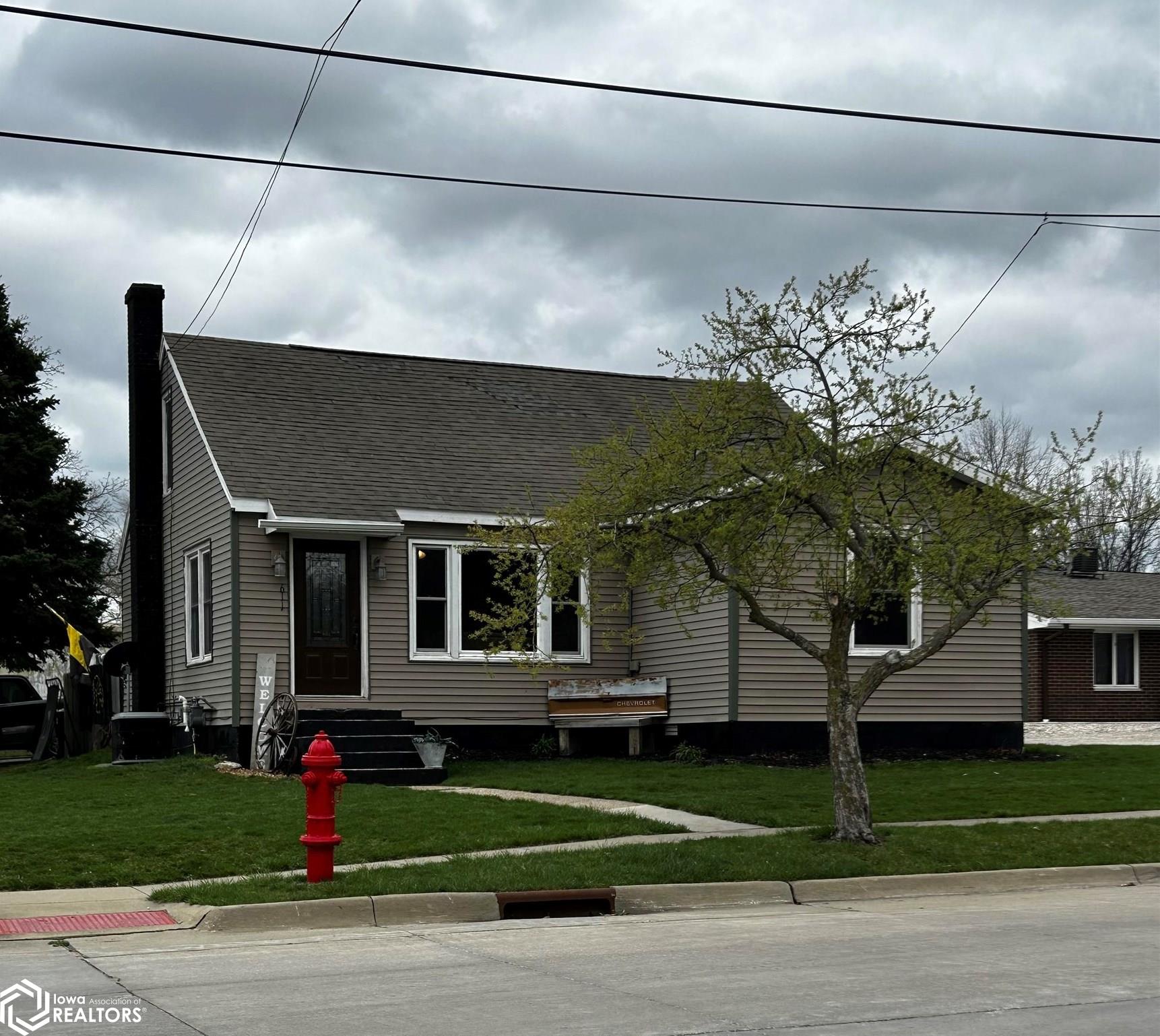 611 Avenue D, West Point, Iowa 52656, 3 Bedrooms Bedrooms, ,1 BathroomBathrooms,Single Family,For Sale,Avenue D,6316032