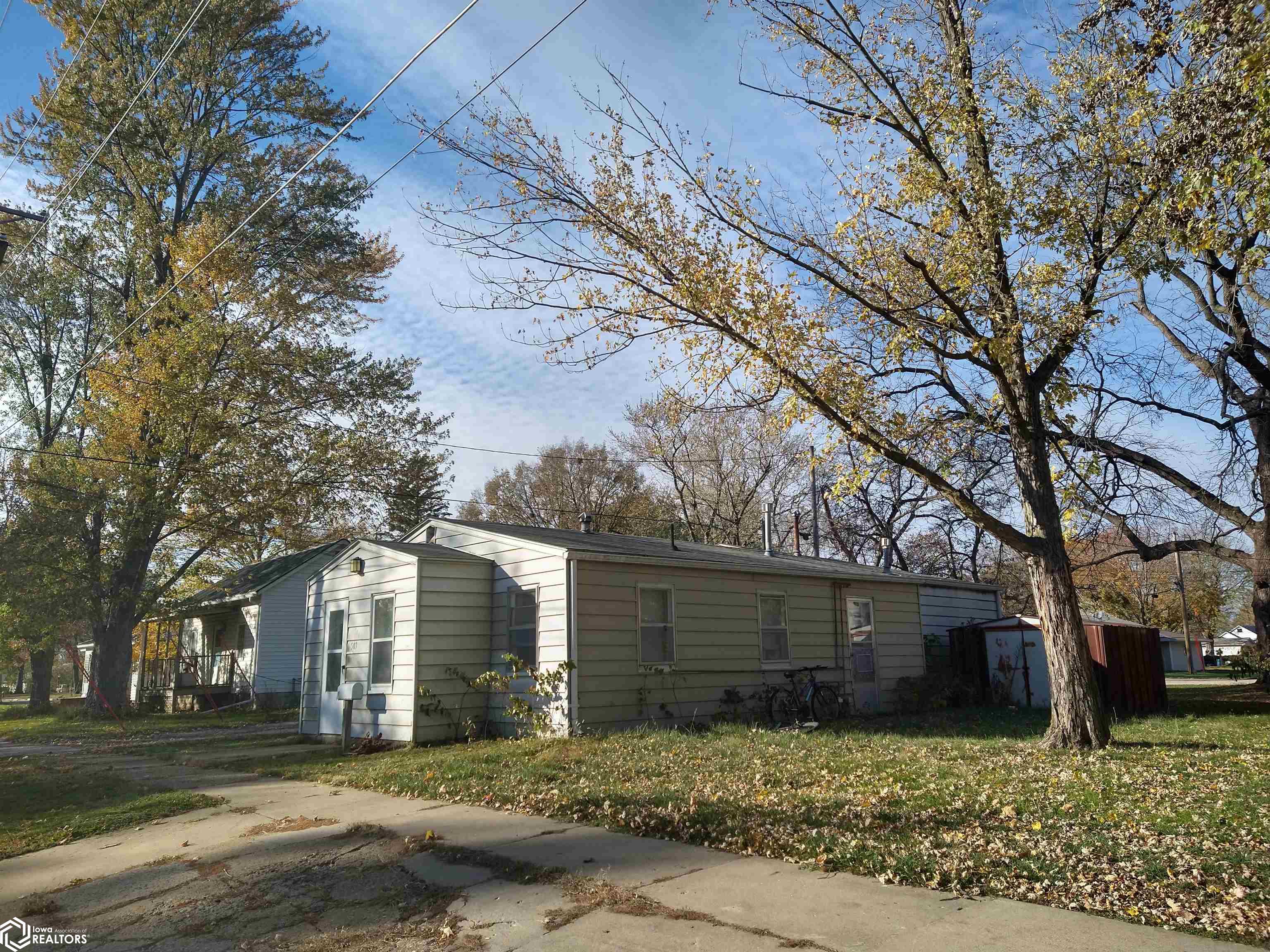 503 Jackson, Fairfield, Iowa 52556, 2 Bedrooms Bedrooms, ,2 BathroomsBathrooms,Single Family,For Sale,Jackson,6316040