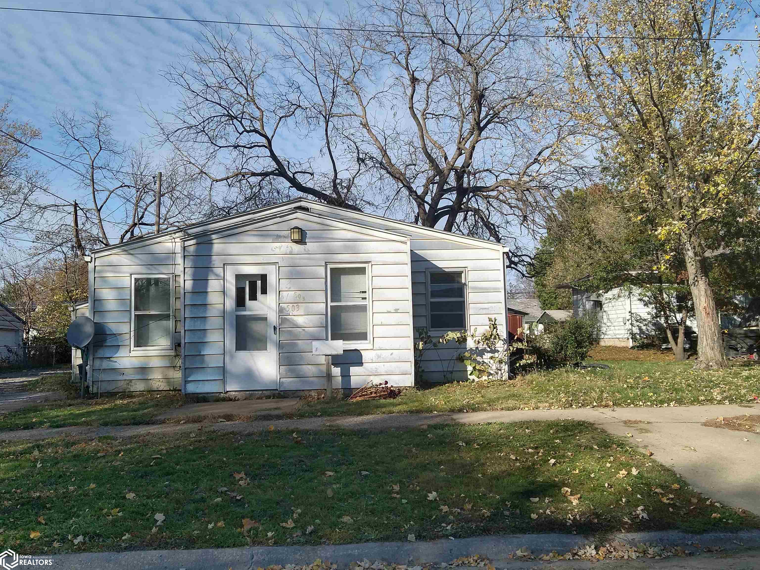 503 Jackson, Fairfield, Iowa 52556, 2 Bedrooms Bedrooms, ,2 BathroomsBathrooms,Single Family,For Sale,Jackson,6316040