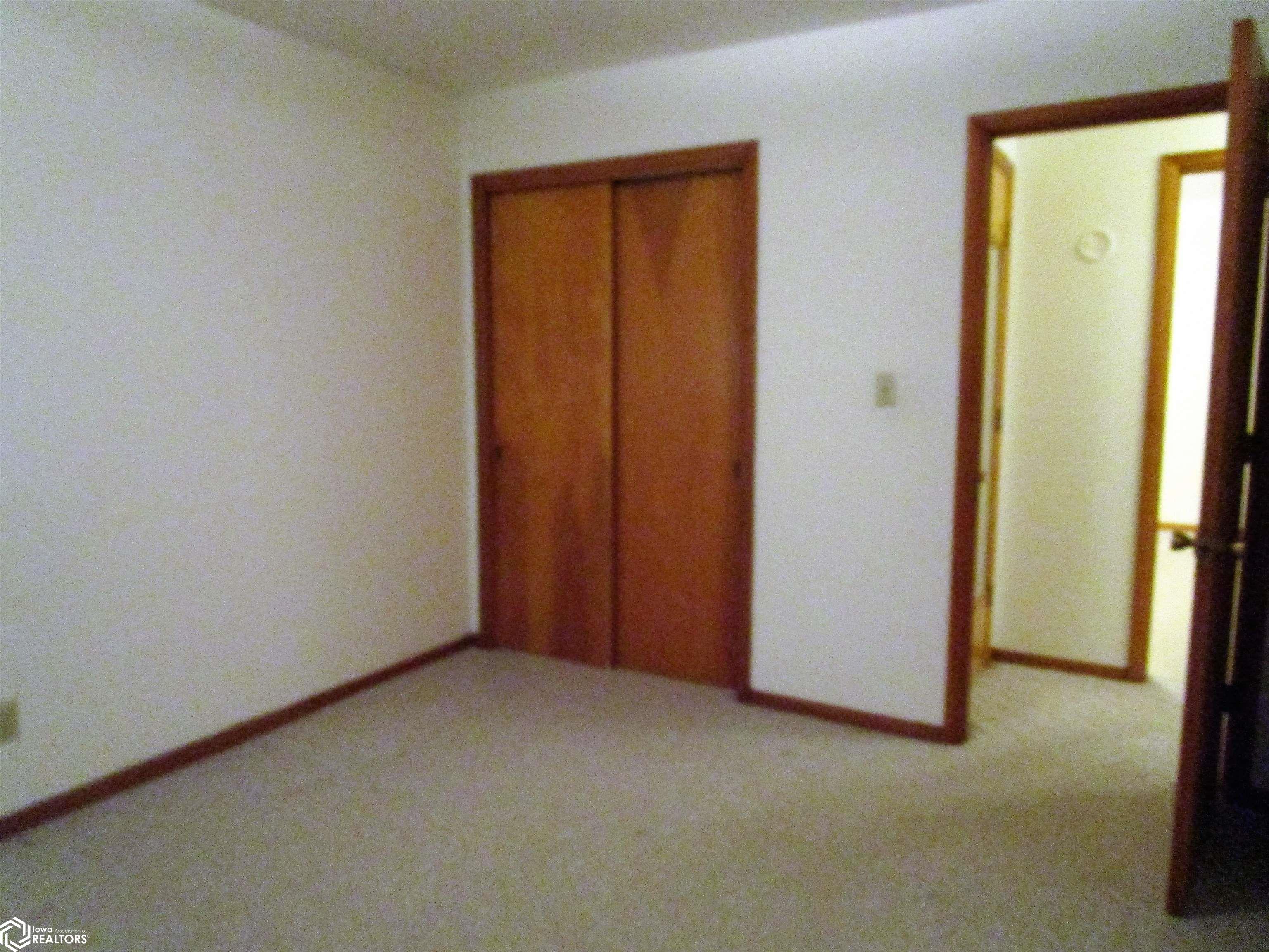 2220 Washington, Iowa Falls, Iowa 50126, 2 Bedrooms Bedrooms, ,1 BathroomBathrooms,Single Family,For Sale,Washington,6316070