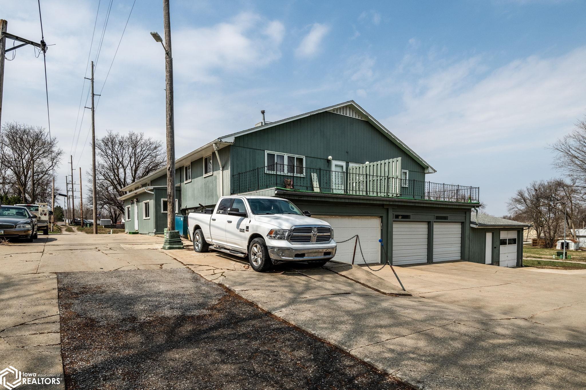 812 6th, Harlan, Iowa 51537, ,Commercial (5+ Units),For Sale,6th,6316075