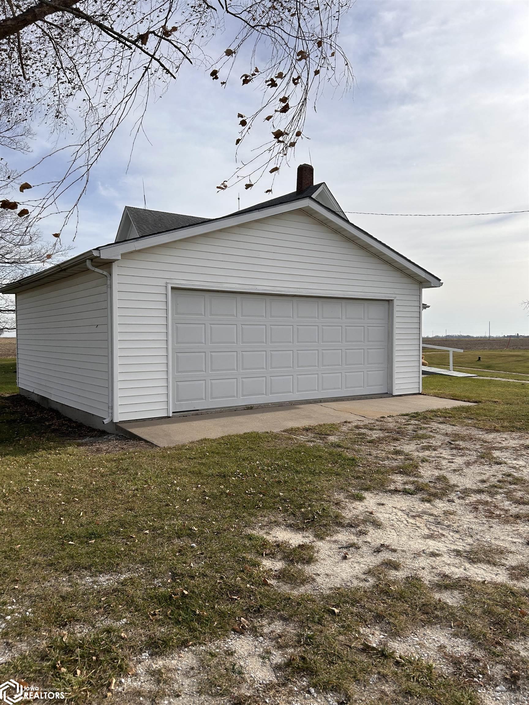 1441 County Road 2650, Niota, Illinois 62358, 3 Bedrooms Bedrooms, ,1 BathroomBathrooms,Single Family,For Sale,County Road 2650,6316084