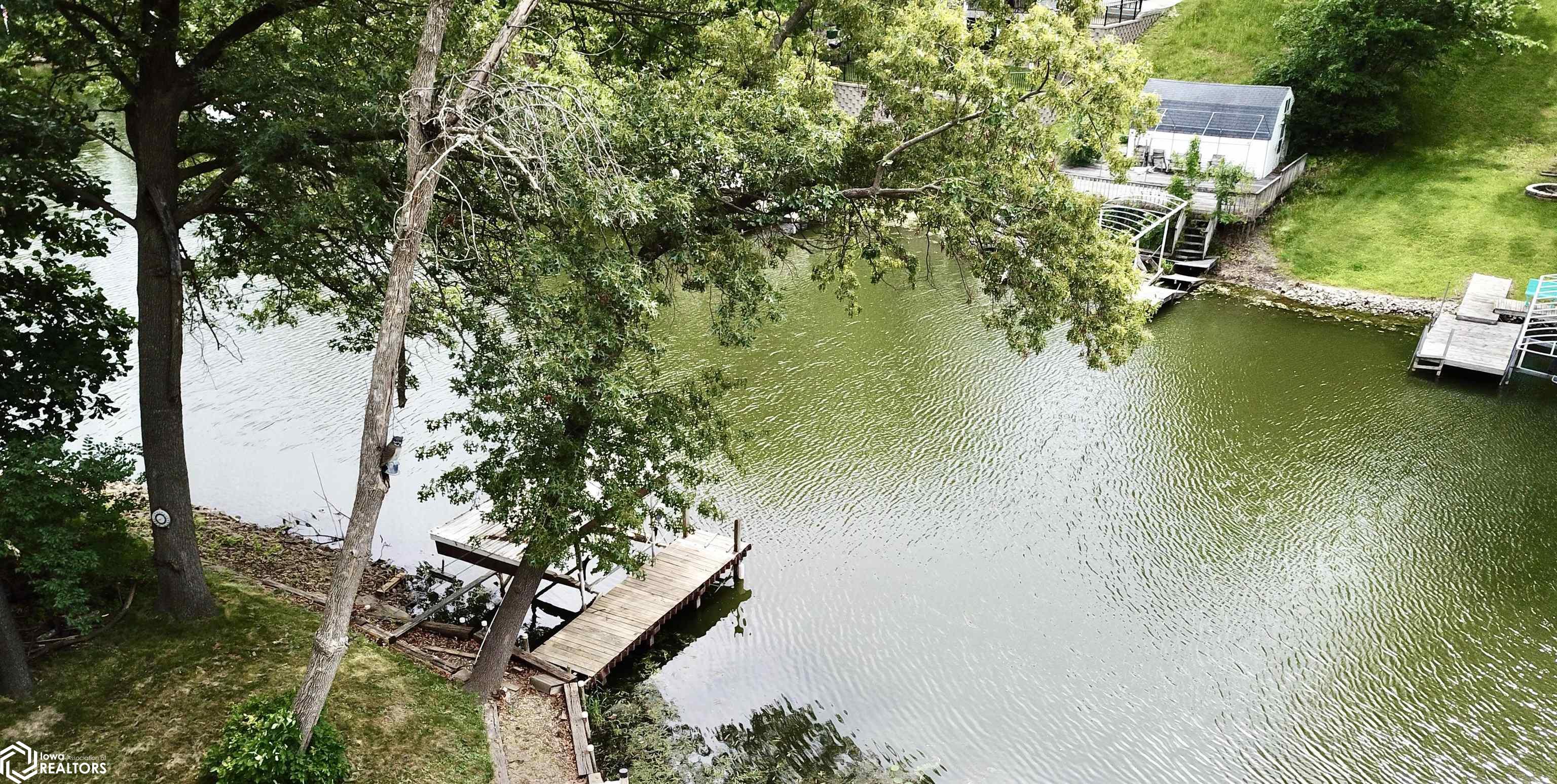 1126 Lakeshore Drive, Brooklyn, Iowa image 37