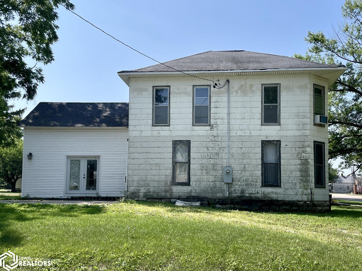 534 N Grand Street, Chariton, Iowa image 10