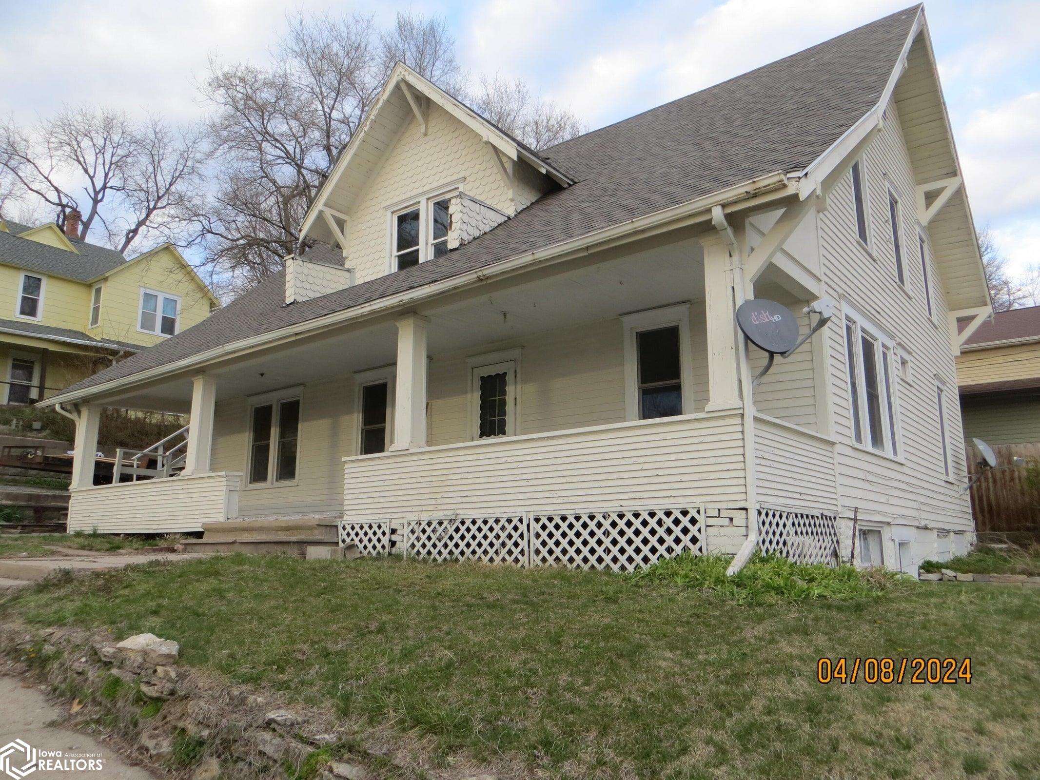 304 4TH, Missouri Valley, Iowa 51555, 6 Bedrooms Bedrooms, ,2 BathroomsBathrooms,Single Family,For Sale,4TH,6316259