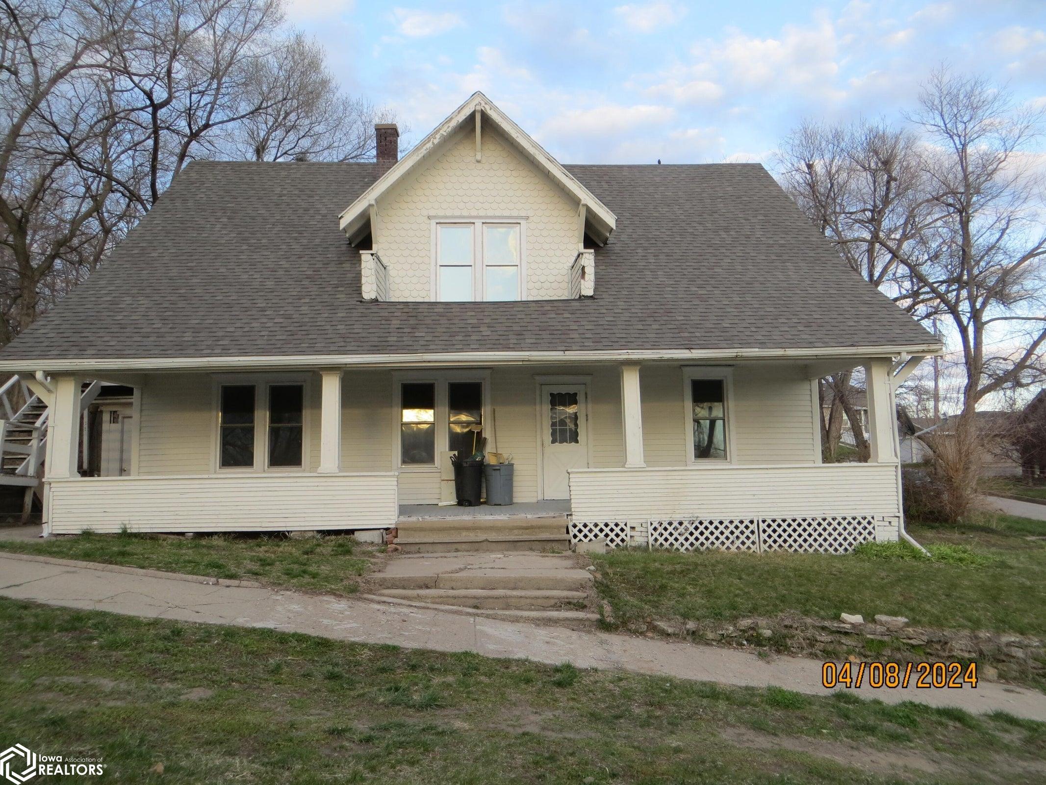304 4TH, Missouri Valley, Iowa 51555, 6 Bedrooms Bedrooms, ,2 BathroomsBathrooms,Single Family,For Sale,4TH,6316259