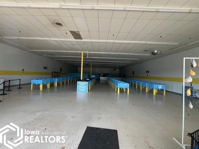 1701 Broadway, Red Oak, Iowa 51566, ,Commercial (5+ Units),For Rent,Broadway,6316280