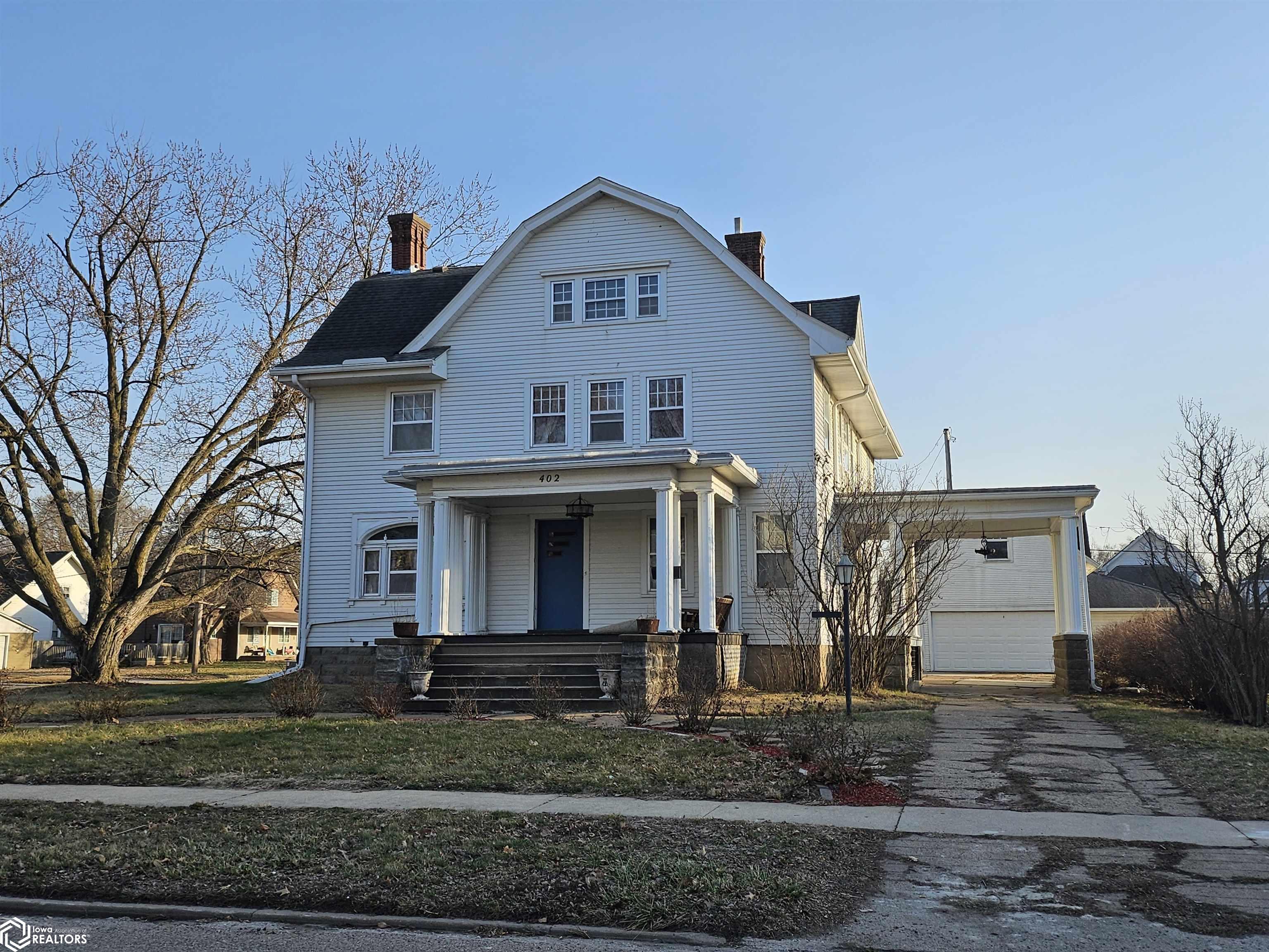 402 Chester, Ottumwa, Iowa 52501, 5 Bedrooms Bedrooms, ,1 BathroomBathrooms,Single Family,For Sale,Chester,6316281