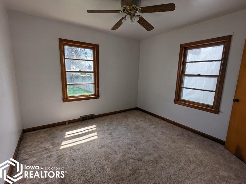 1322 AVENUE G, Fort Madison, Iowa 52627, 2 Bedrooms Bedrooms, ,1 BathroomBathrooms,Single Family,For Sale,AVENUE G,6316297