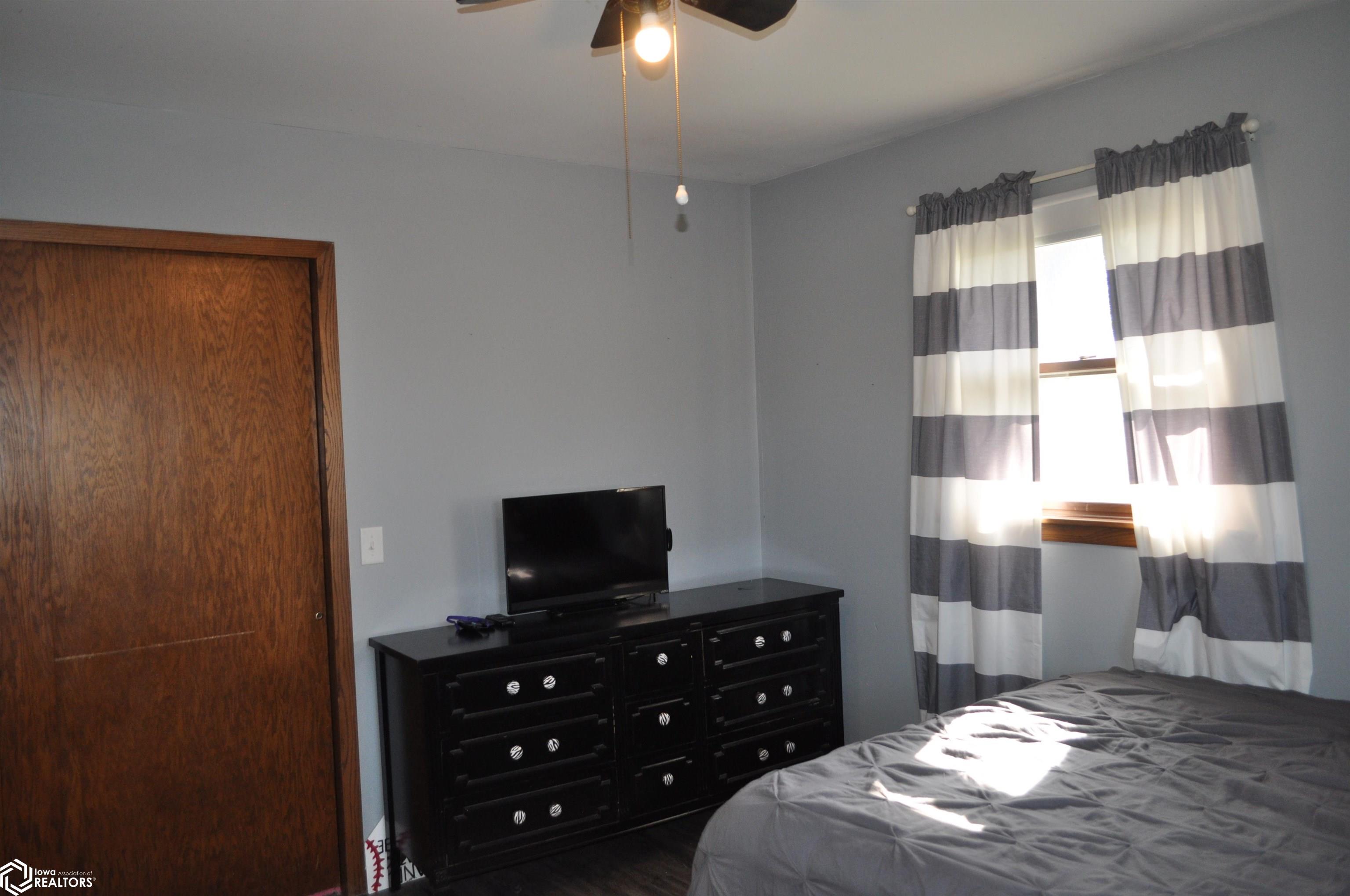 1717 Grant, Carroll, Iowa 51401, 4 Bedrooms Bedrooms, ,1 BathroomBathrooms,Single Family,For Sale,Grant,6316325