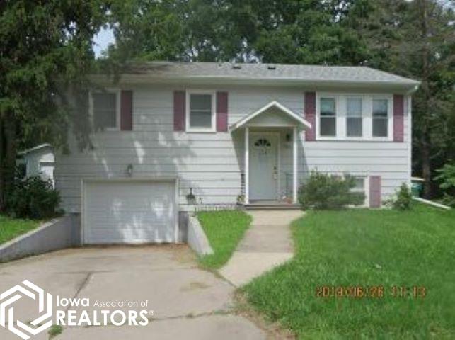 906 9Th, Fairfield, Iowa 52556, 3 Bedrooms Bedrooms, ,1 BathroomBathrooms,Single Family,For Sale,9Th,6316330