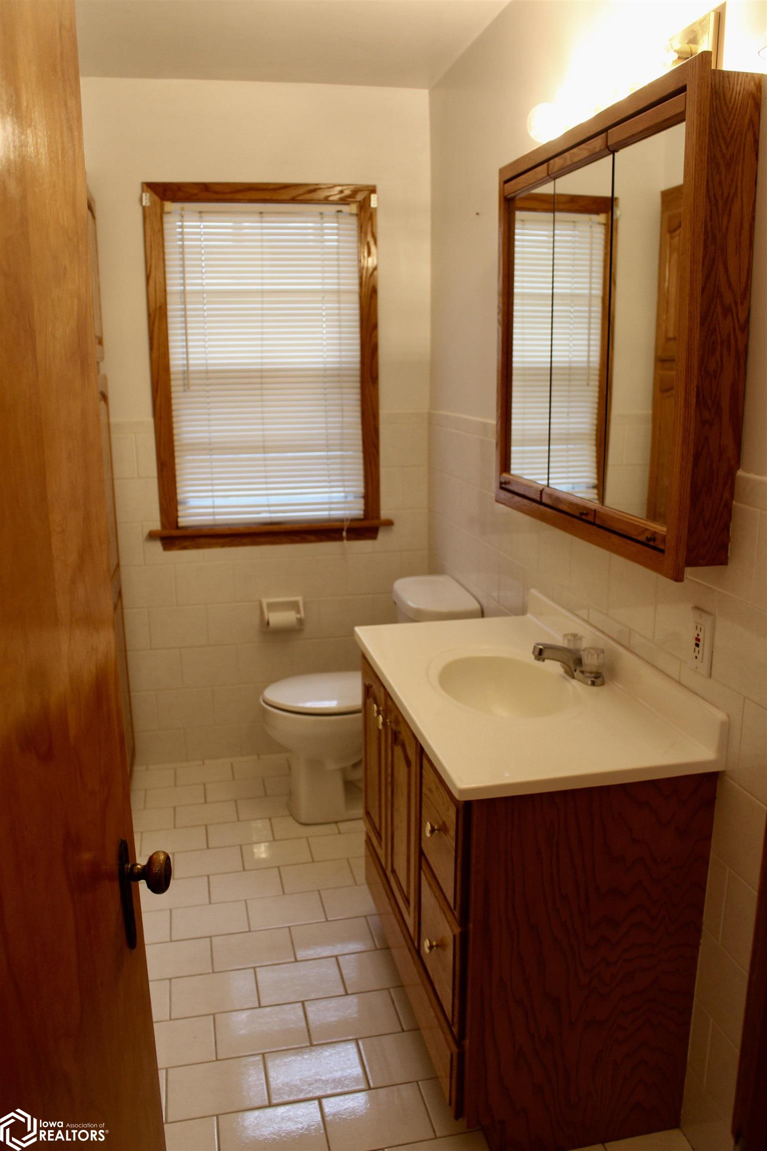 1303 Chestnut, Atlantic, Iowa 50022, 2 Bedrooms Bedrooms, ,1 BathroomBathrooms,Single Family,For Sale,Chestnut,6316345