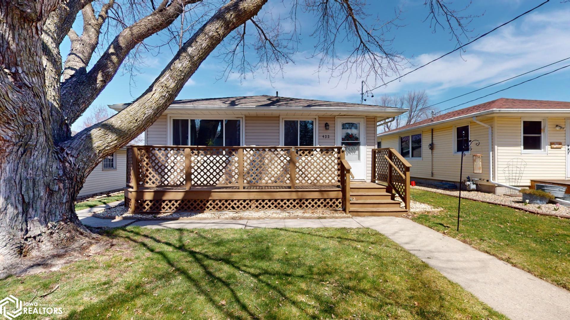 422 28th, Mason City, Iowa 50401, 3 Bedrooms Bedrooms, ,1 BathroomBathrooms,Single Family,For Sale,28th,6316350