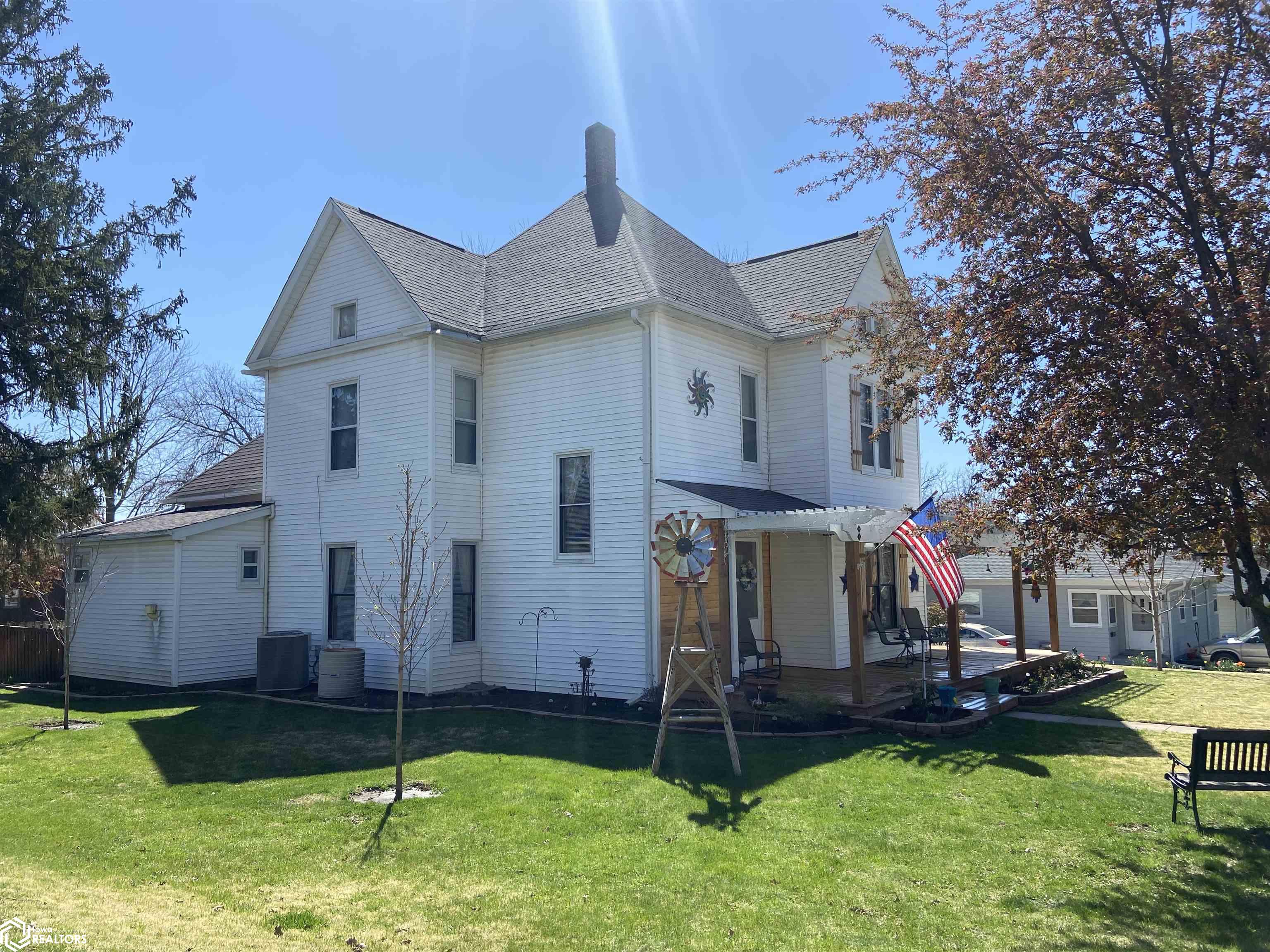 1010 Highland, Red Oak, Iowa 51566, 5 Bedrooms Bedrooms, ,2 BathroomsBathrooms,Single Family,For Sale,Highland,6316358