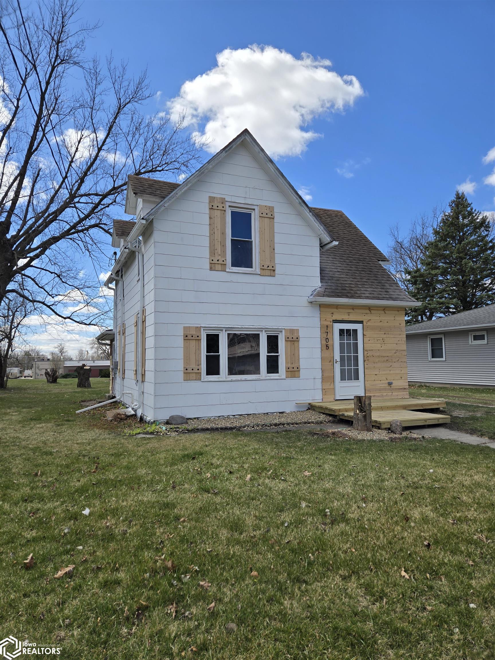 1705 14th Ave., Eldora, Iowa 50627, 3 Bedrooms Bedrooms, ,1 BathroomBathrooms,Single Family,For Sale,14th Ave.,6316381