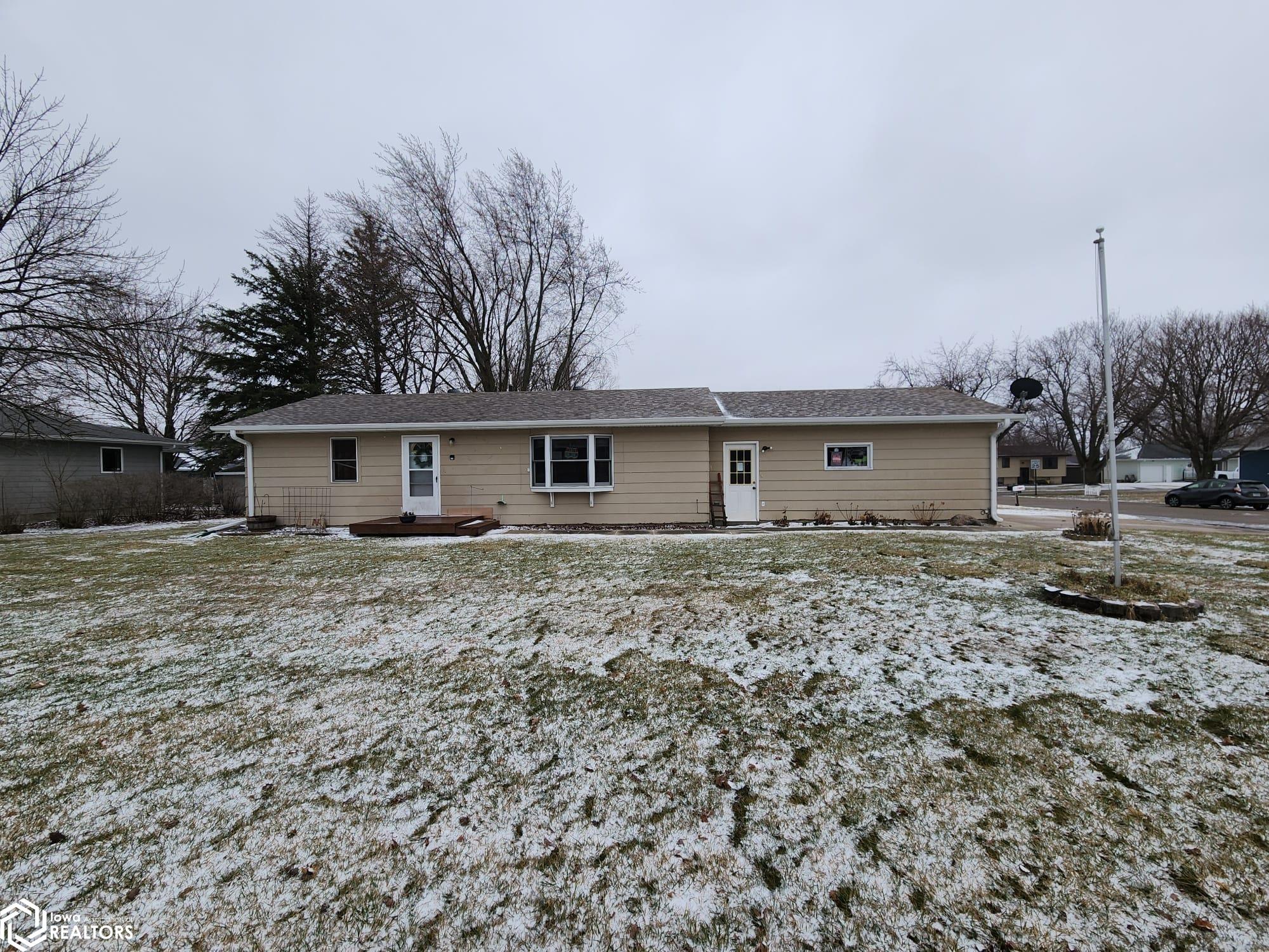 101 Hillhaven, Forest City, Iowa 50436, 2 Bedrooms Bedrooms, ,2 BathroomsBathrooms,Single Family,For Sale,Hillhaven,6316392