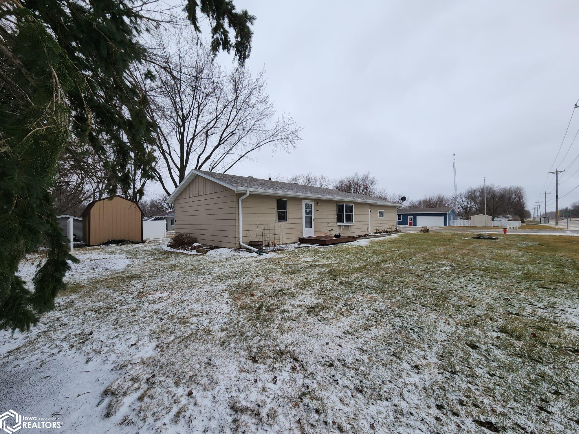 101 Hillhaven, Forest City, Iowa 50436, 2 Bedrooms Bedrooms, ,2 BathroomsBathrooms,Single Family,For Sale,Hillhaven,6316392