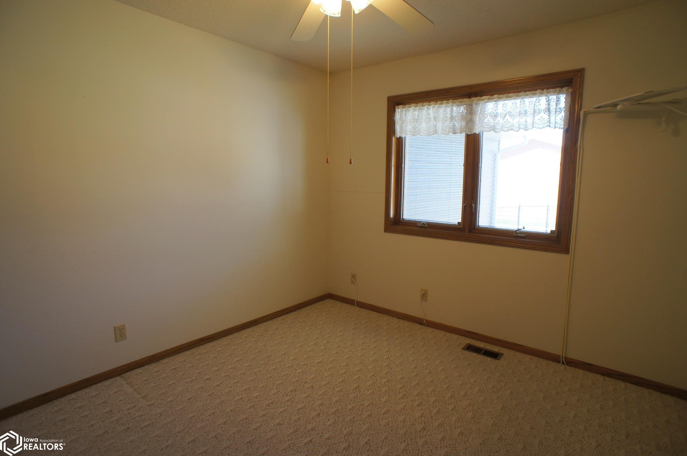 1503 Beach, Webster City, Iowa 50595, 2 Bedrooms Bedrooms, ,1 BathroomBathrooms,Single Family,For Sale,Beach,6316403