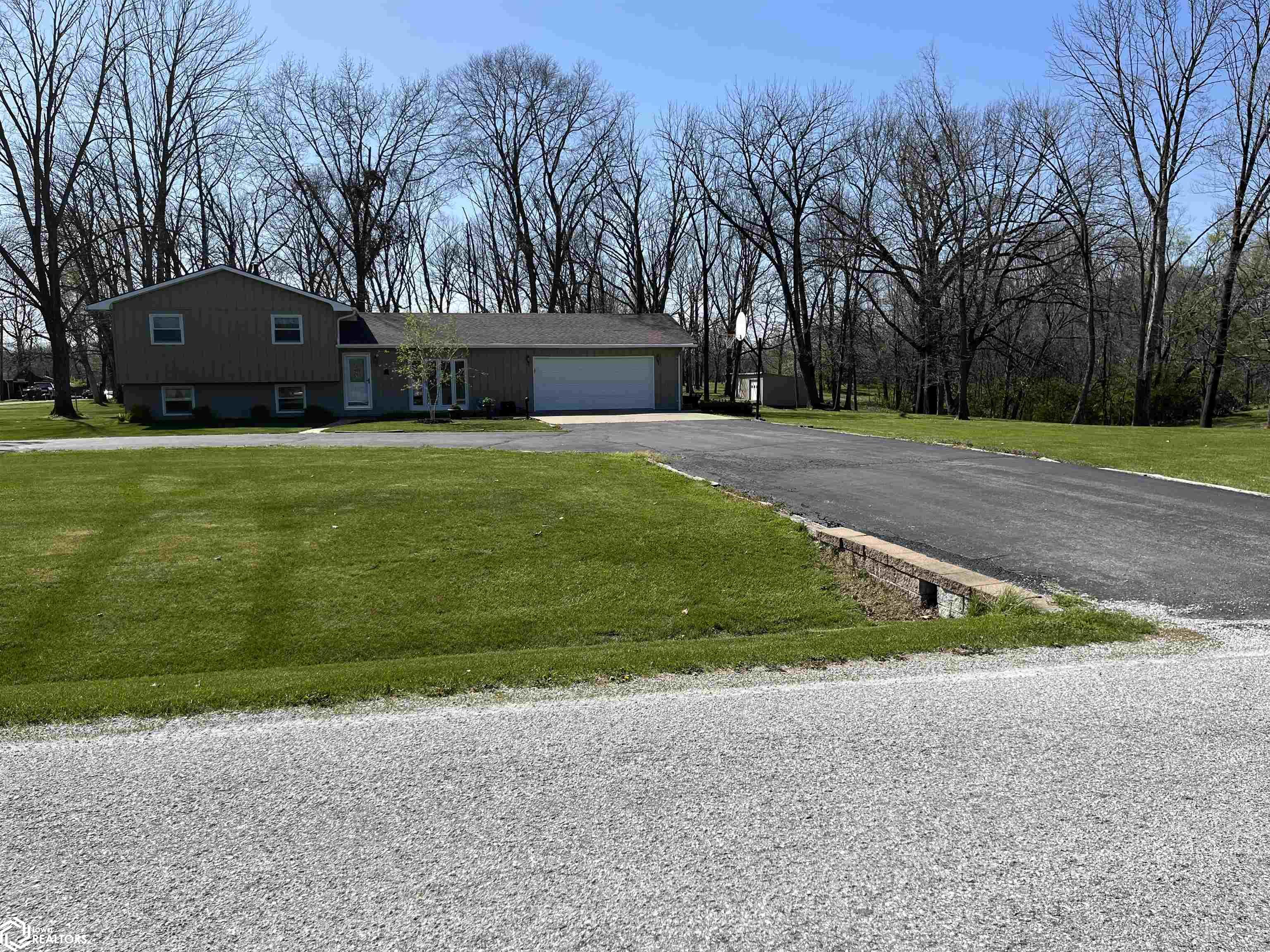 1470 N COUNTY RD 800, Hamilton, Illinois 62341, 3 Bedrooms Bedrooms, ,2 BathroomsBathrooms,Single Family,For Sale,N COUNTY RD 800,6316446