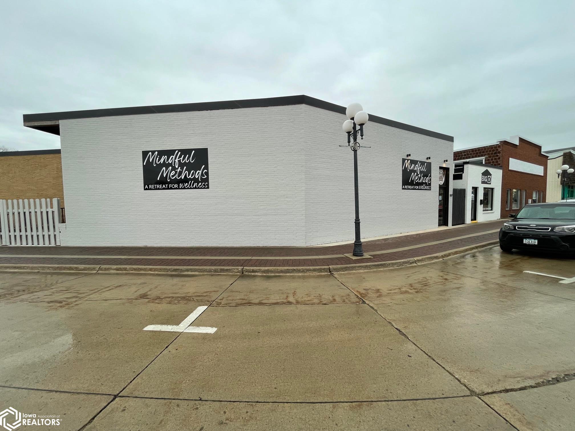 7 8Th, Clear Lake, Iowa 50428, ,Commercial (5+ Units),For Sale,8Th,6316448