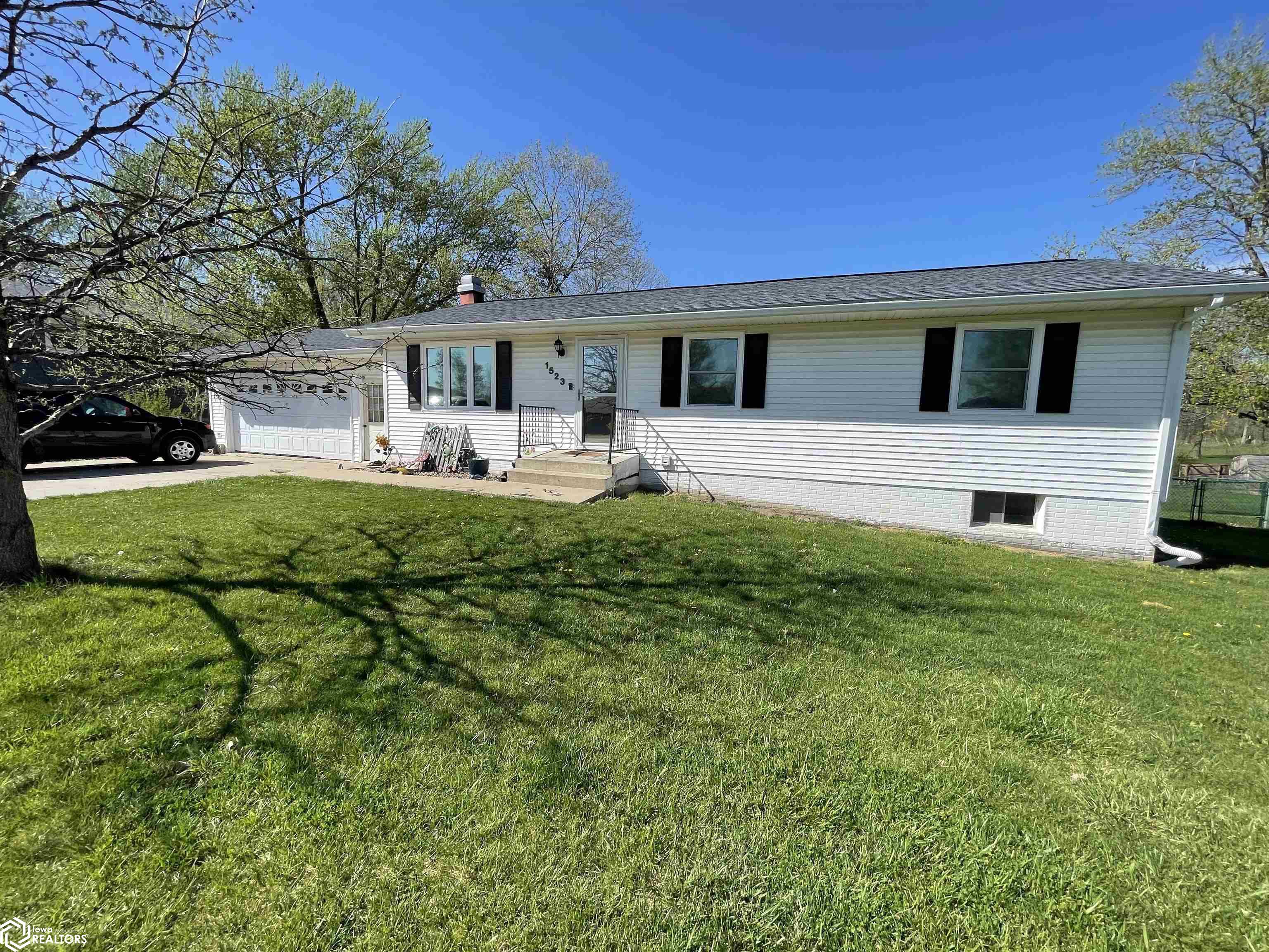 1523 Grant, Centerville, Iowa 52544, 4 Bedrooms Bedrooms, ,1 BathroomBathrooms,Single Family,For Sale,Grant,6316463