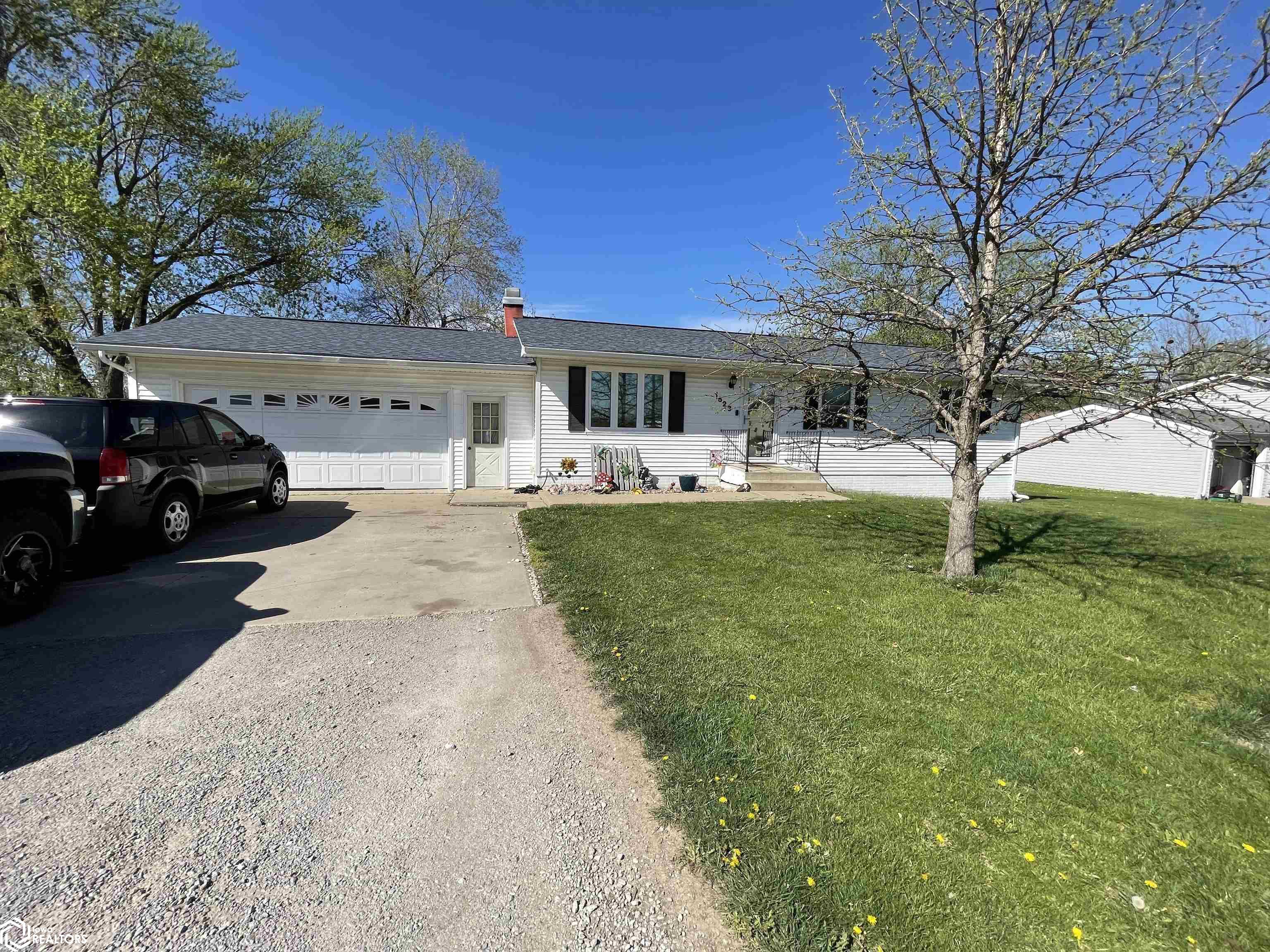 1523 Grant, Centerville, Iowa 52544, 4 Bedrooms Bedrooms, ,1 BathroomBathrooms,Single Family,For Sale,Grant,6316463