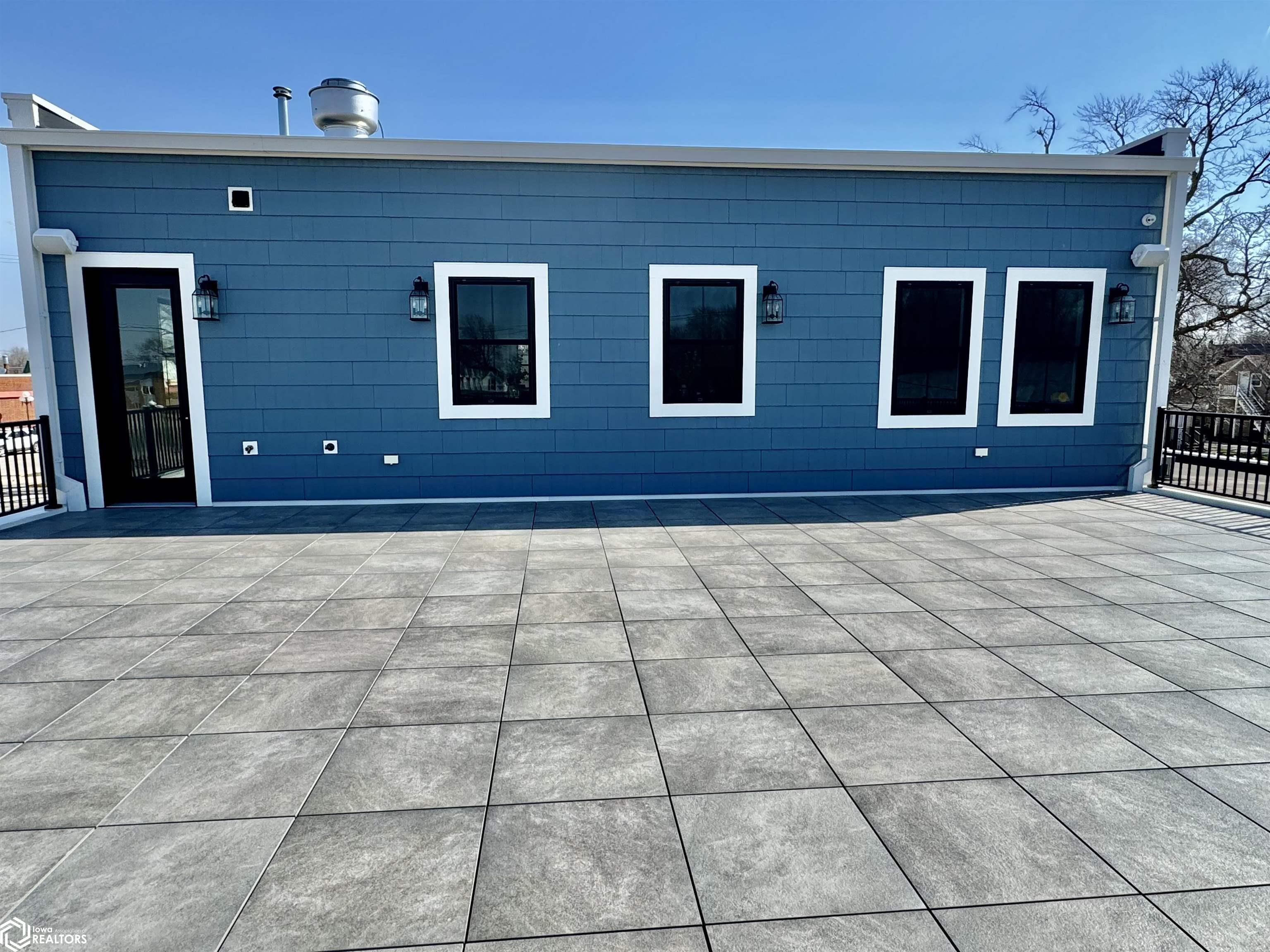 105 S 4th St, Clear Lake, Iowa 50428, ,Commercial (5+ Units),For Sale,S 4th St,6316498