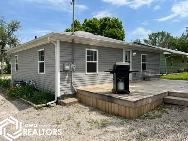 506 8th, Centerville, Iowa 52544, 2 Bedrooms Bedrooms, ,1 BathroomBathrooms,Single Family,For Sale,8th,6316511