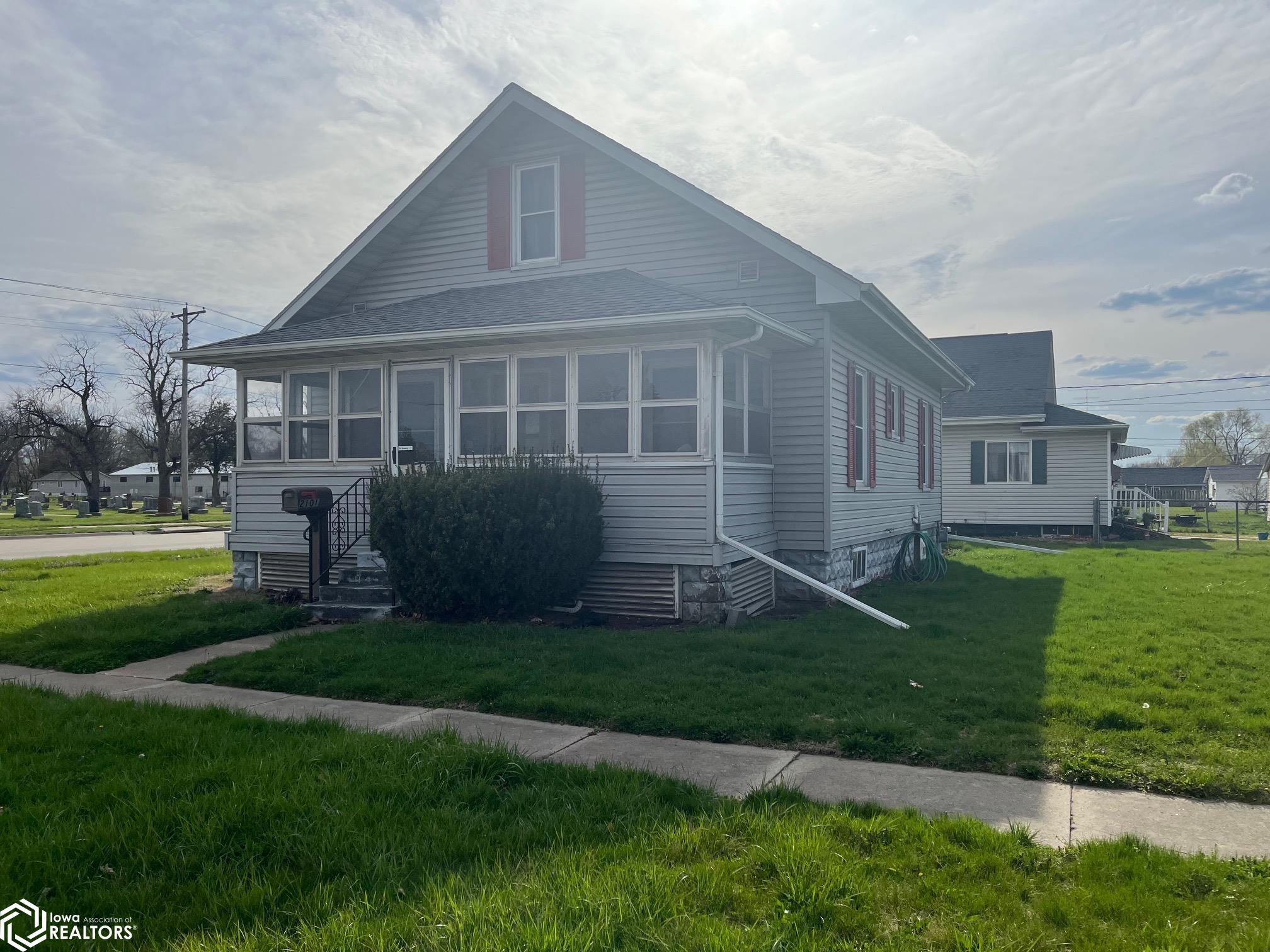 2101 Avenue L, Fort Madison, Iowa 52627, 3 Bedrooms Bedrooms, ,1 BathroomBathrooms,Single Family,For Sale,Avenue L,6316514
