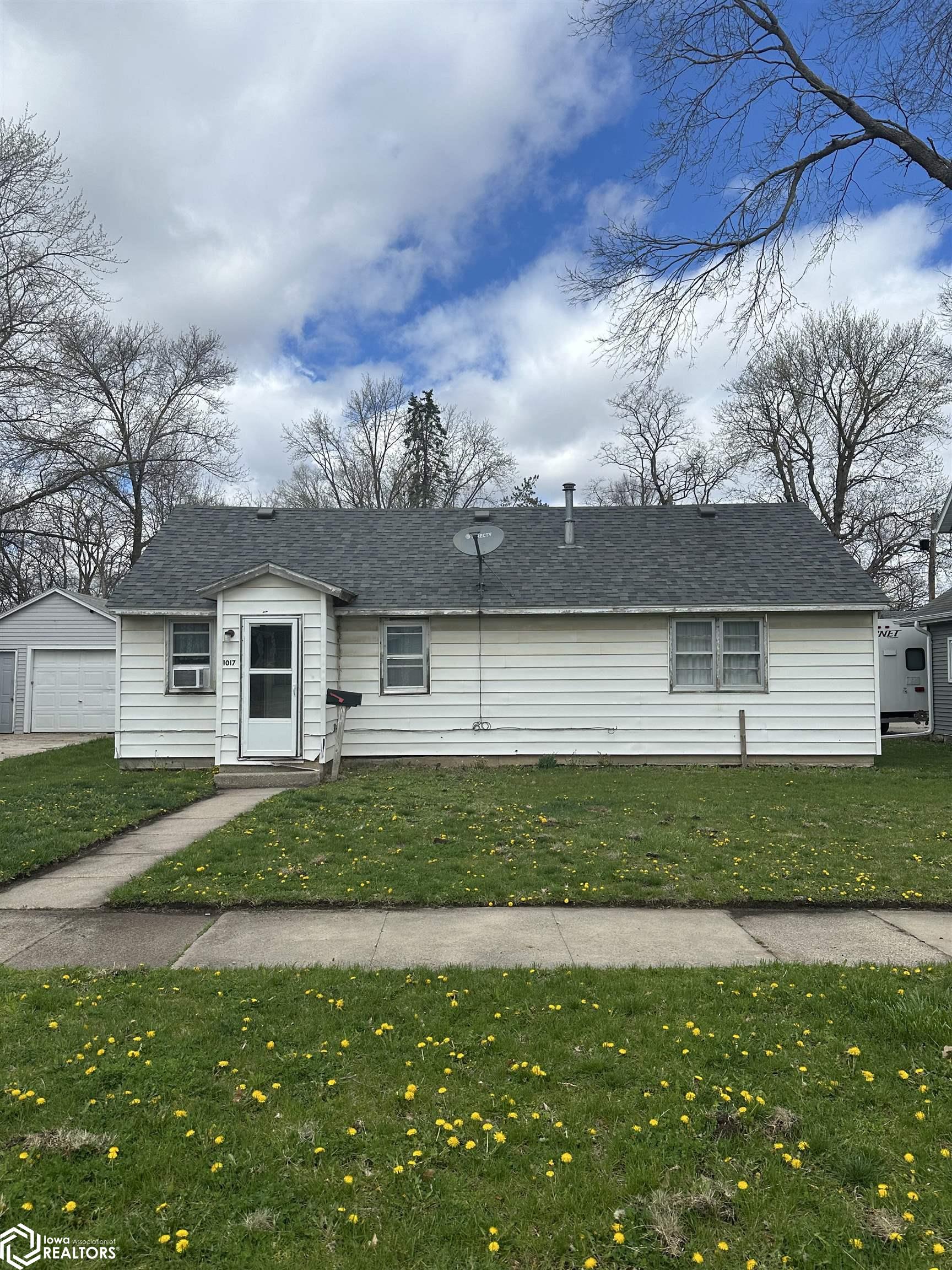 1017 3Rd, Webster City, Iowa 50595, 2 Bedrooms Bedrooms, ,Single Family,For Sale,3Rd,6316521