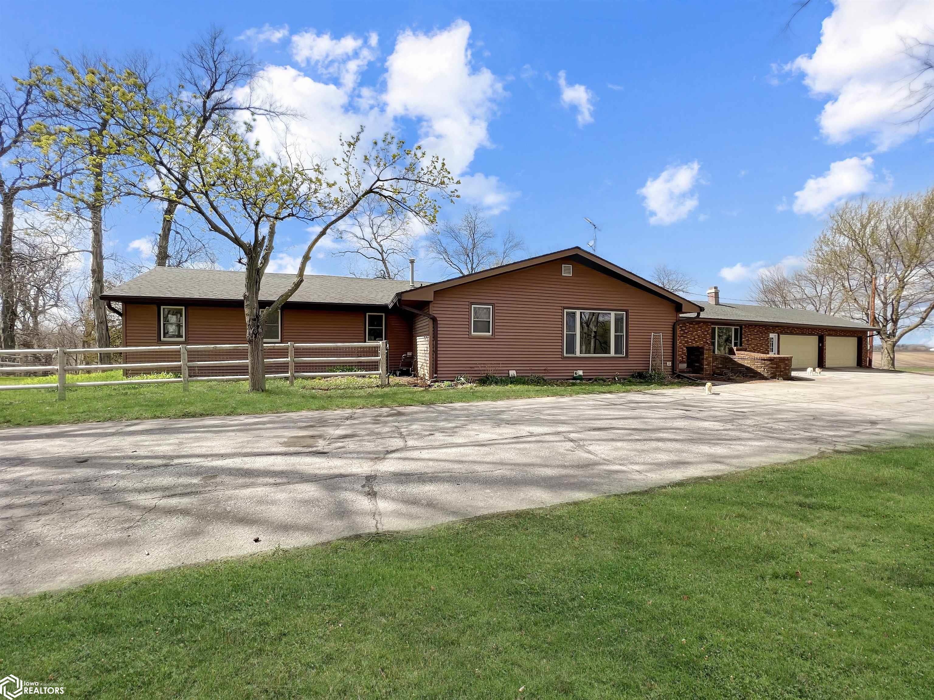 19226 125th St, Alden, Iowa 50006, 3 Bedrooms Bedrooms, ,2 BathroomsBathrooms,Single Family,For Sale,125th St,6316529