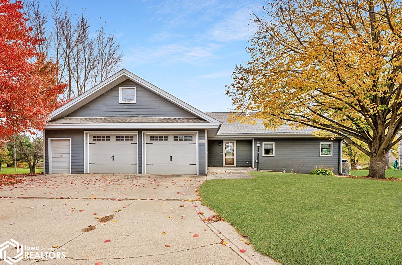 1642 Club View Dr., Hampton, Iowa 50441, 2 Bedrooms Bedrooms, ,1 BathroomBathrooms,Single Family,For Sale,Club View Dr.,6316550