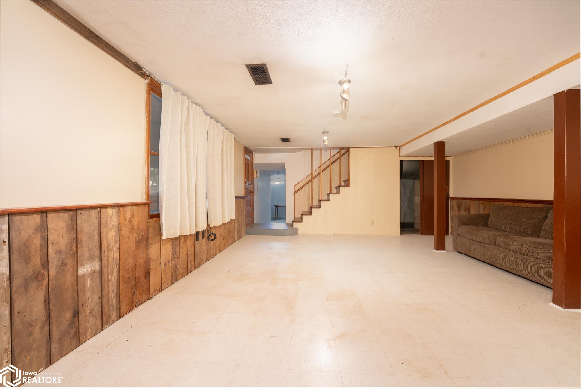 1642 Club View Dr., Hampton, Iowa image 17