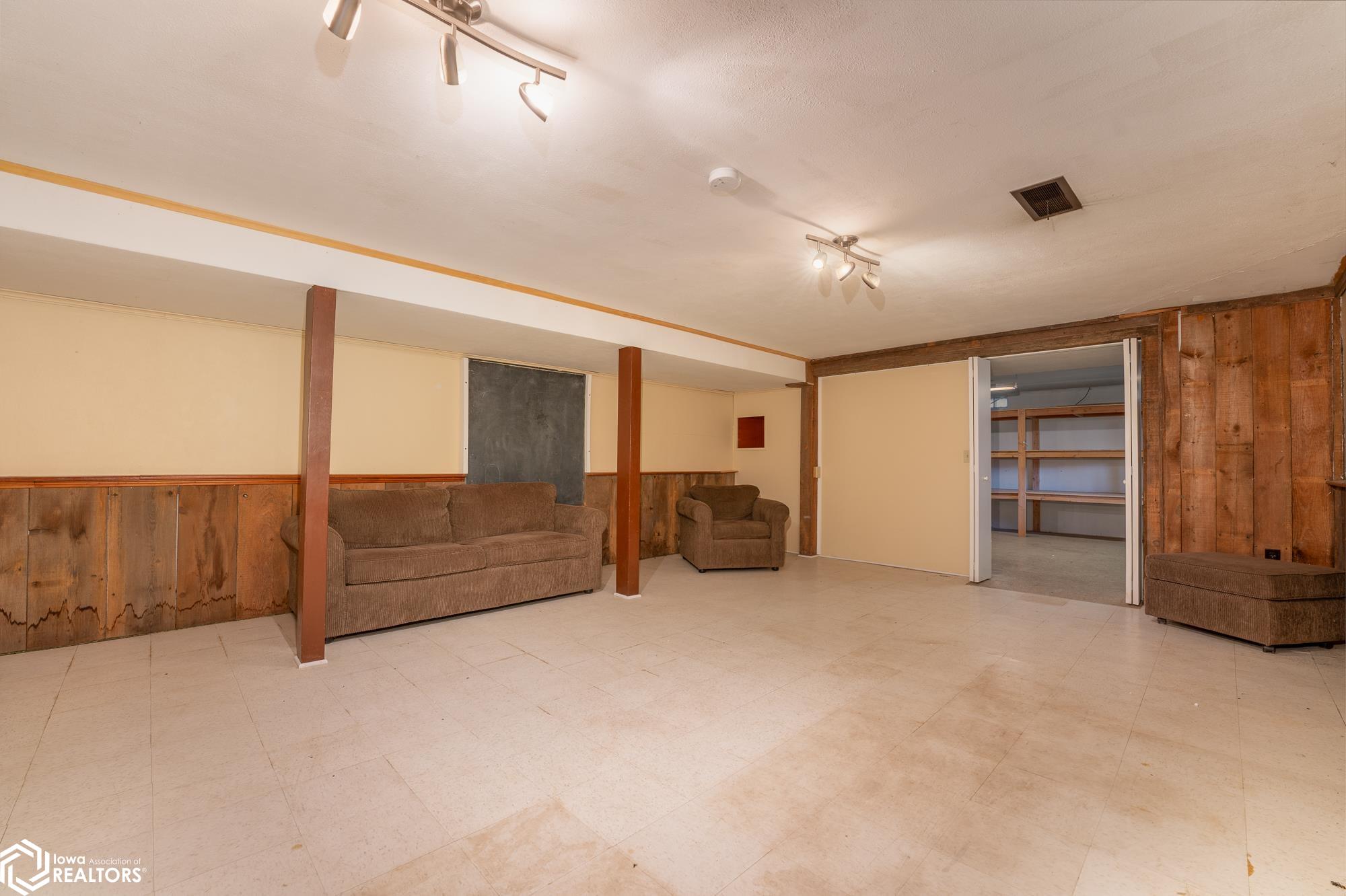 1642 Club View Dr., Hampton, Iowa image 20