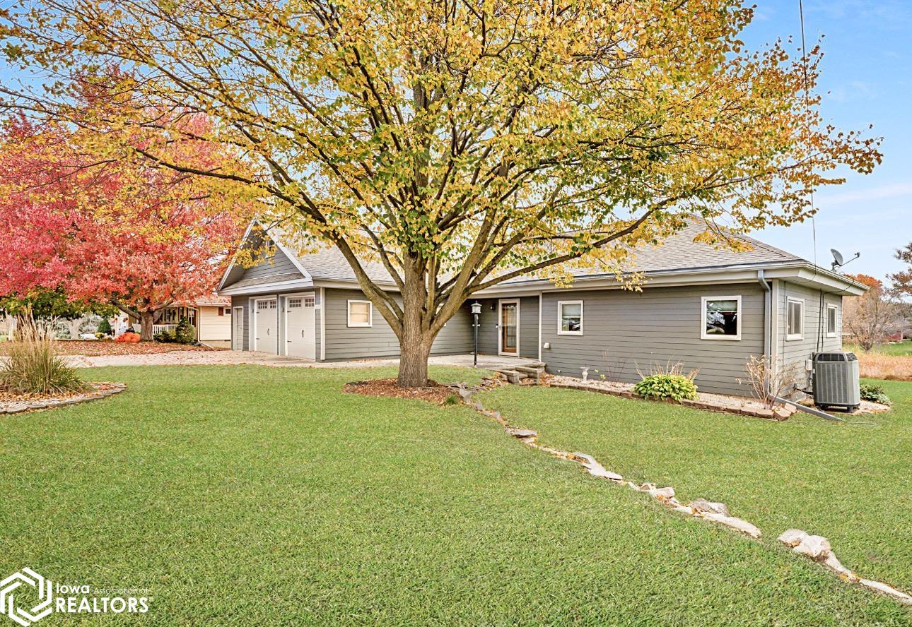 1642 Club View Dr., Hampton, Iowa image 29