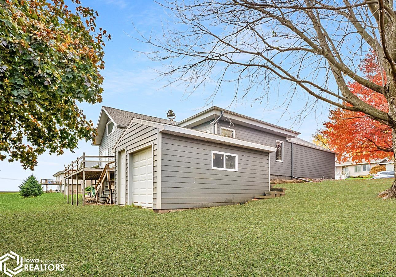 1642 Club View Dr., Hampton, Iowa image 30