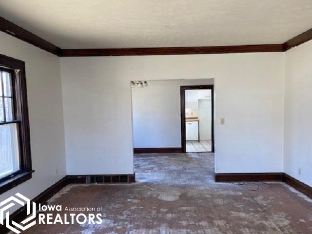 702 Coolbaugh, Red Oak, Iowa 51566, ,Multi-family (2-4 Units),For Sale,Coolbaugh,6316582