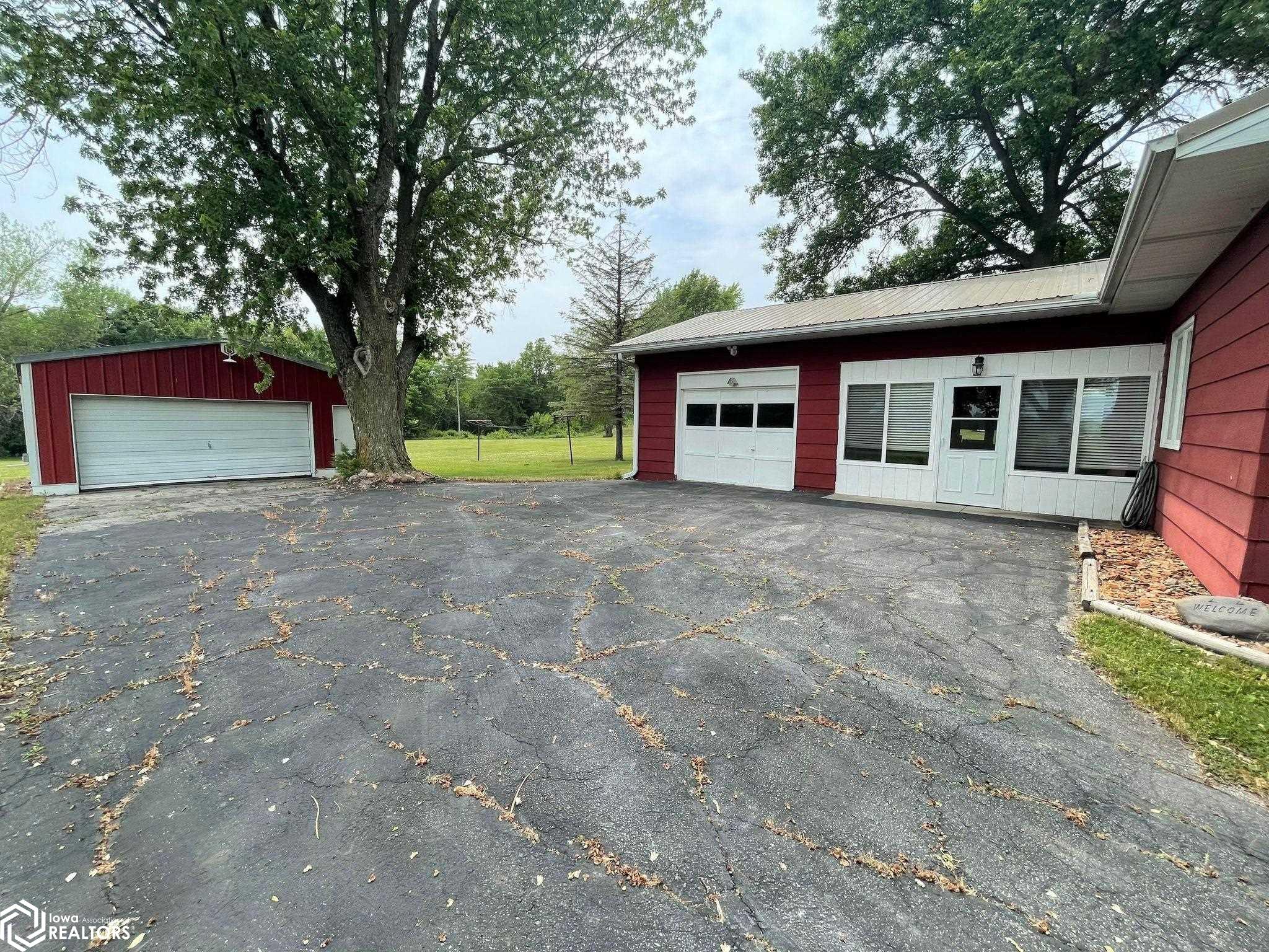 13677 430Th, Plano, Iowa 52581, 3 Bedrooms Bedrooms, ,1 BathroomBathrooms,Single Family,For Sale,430Th,6316583