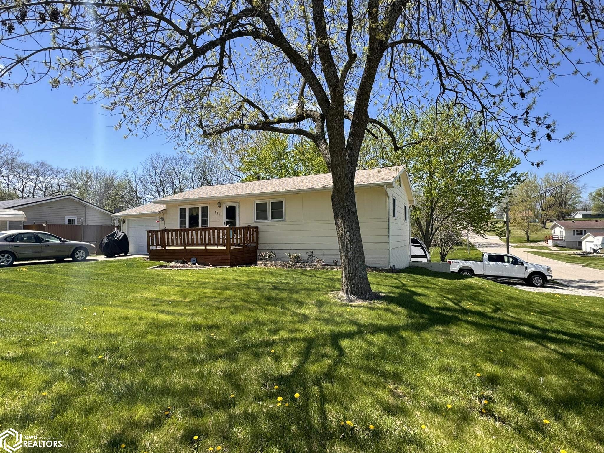 124 Lincoln, Osceola, Iowa 50213, 3 Bedrooms Bedrooms, ,1 BathroomBathrooms,Single Family,For Sale,Lincoln,6316671