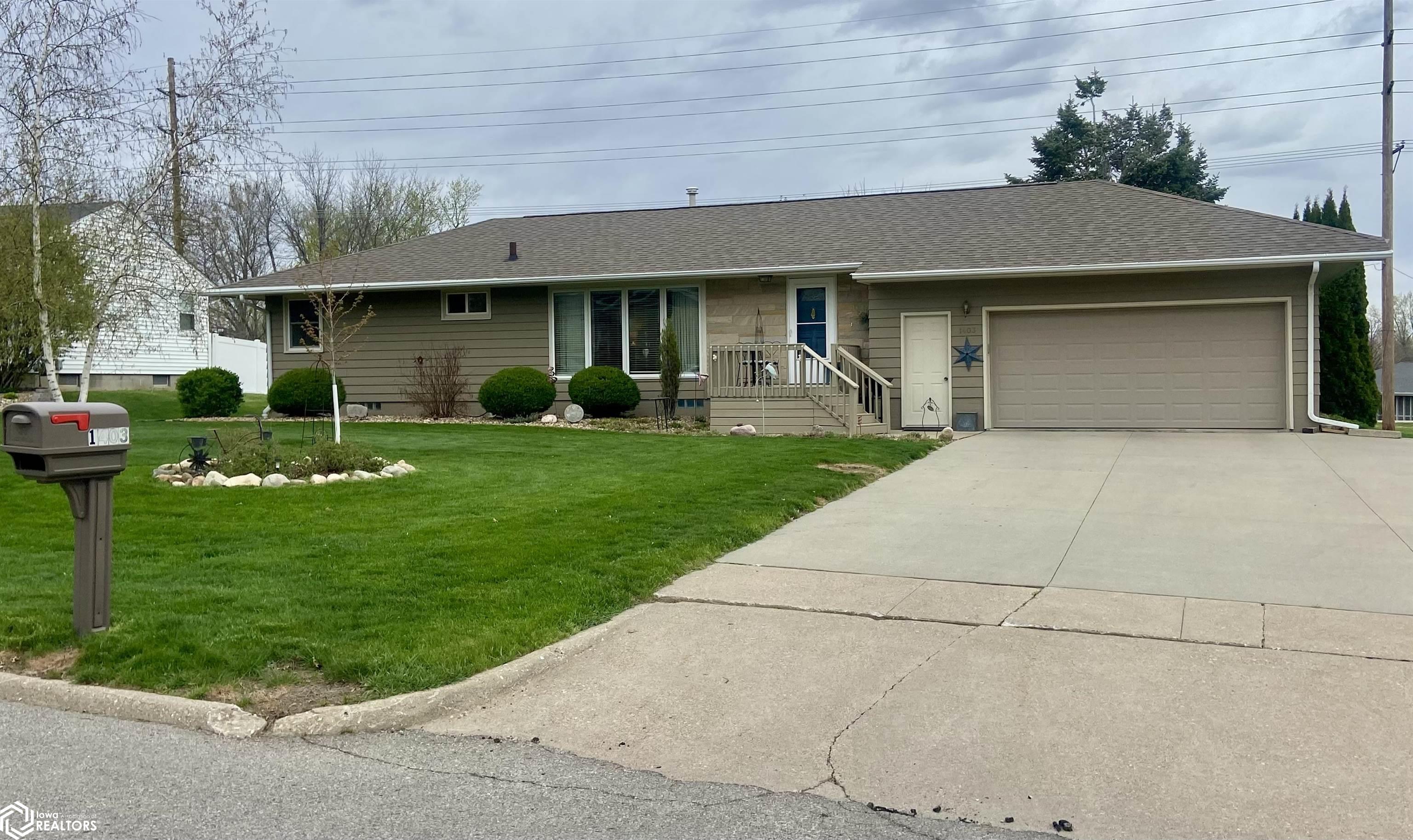 1403 Brentwood, Marshalltown, Iowa 50158, 2 Bedrooms Bedrooms, ,Single Family,For Sale,Brentwood,6316685
