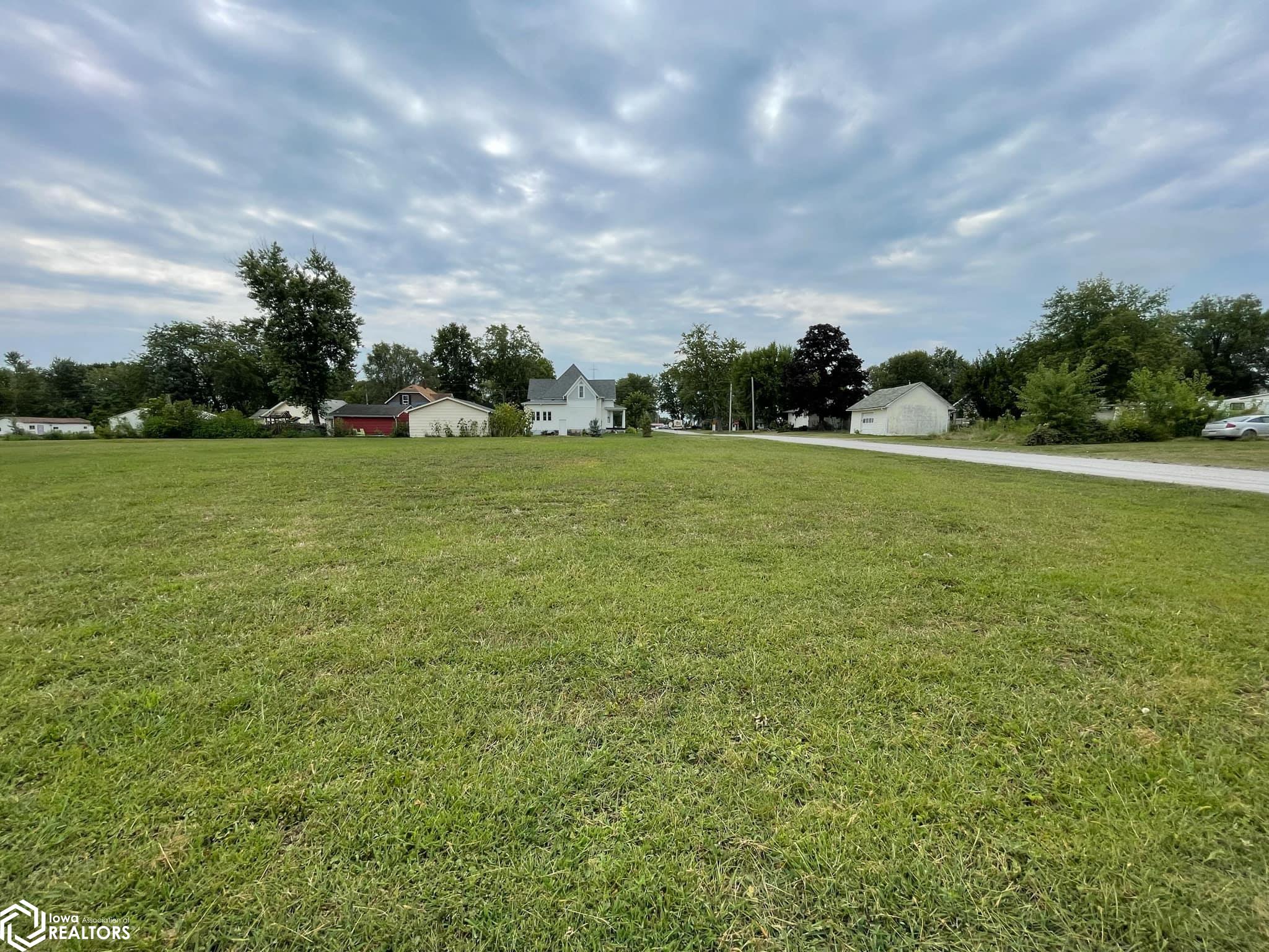 106 E Lee Street, Seymour, Iowa image 5