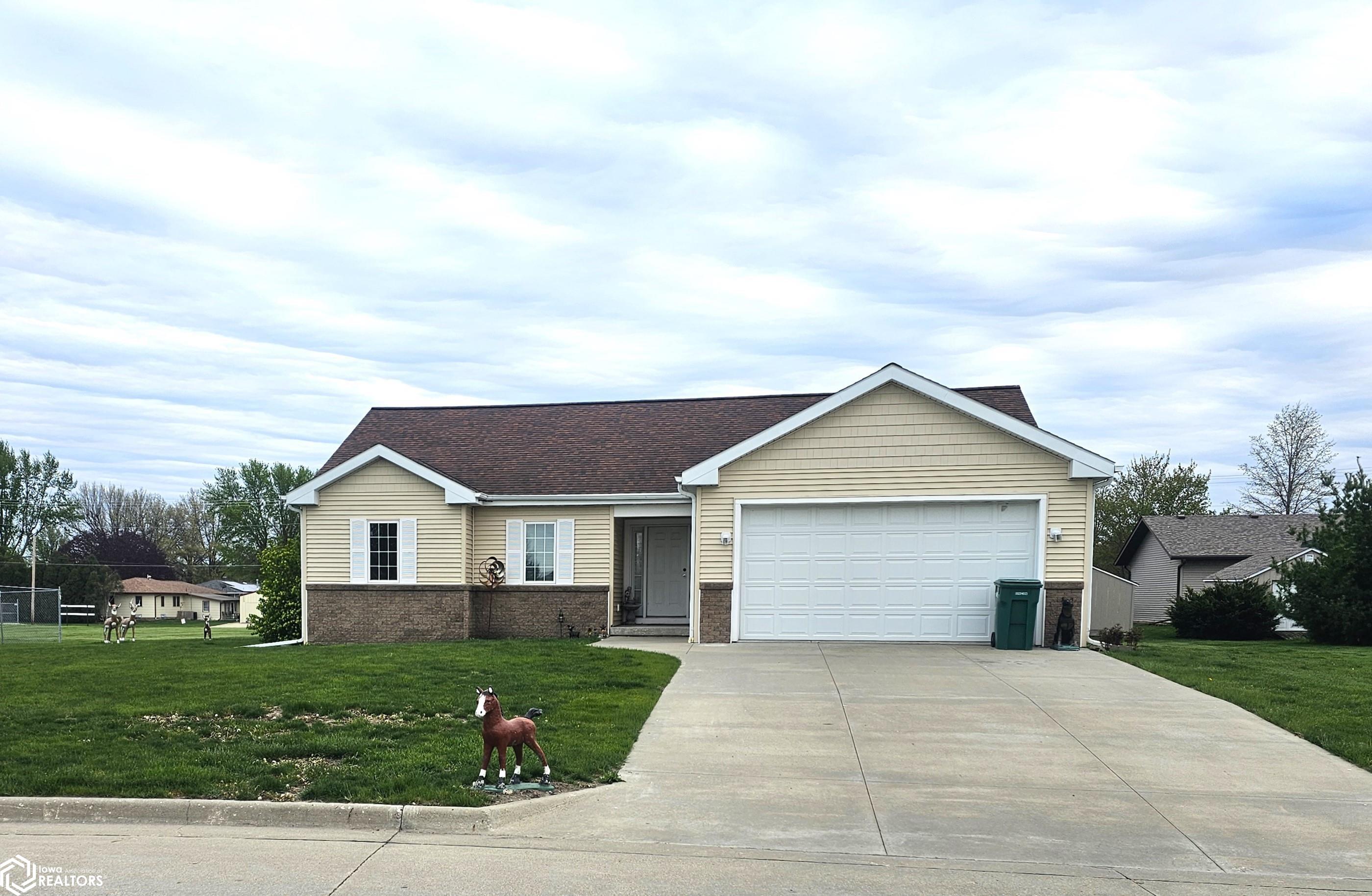 1307 Mulberry, Creston, Iowa 50801, 5 Bedrooms Bedrooms, ,3 BathroomsBathrooms,Single Family,For Sale,Mulberry,6316724