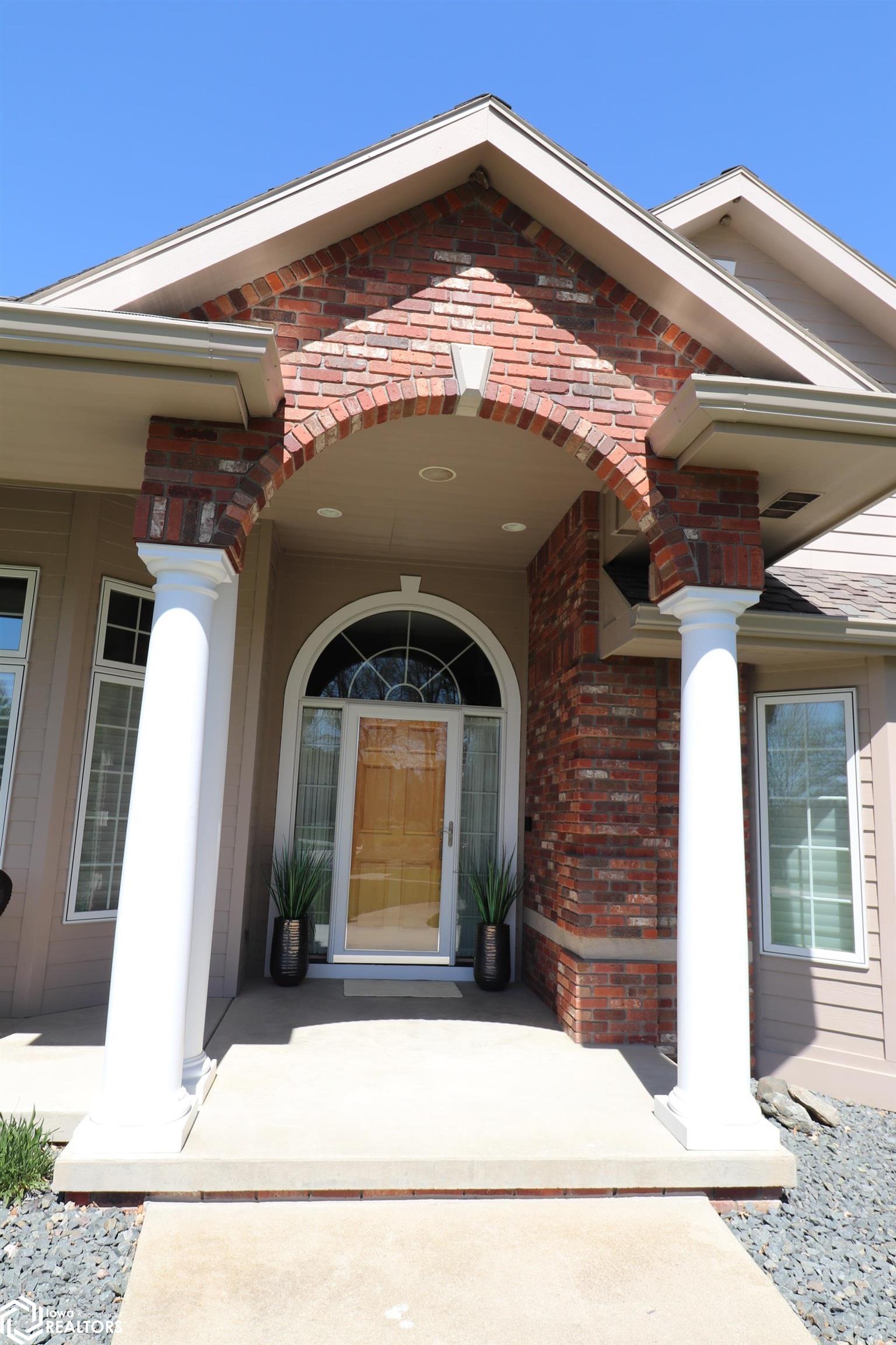 2504 Country Oaks Drive, Atlantic, Iowa image 11