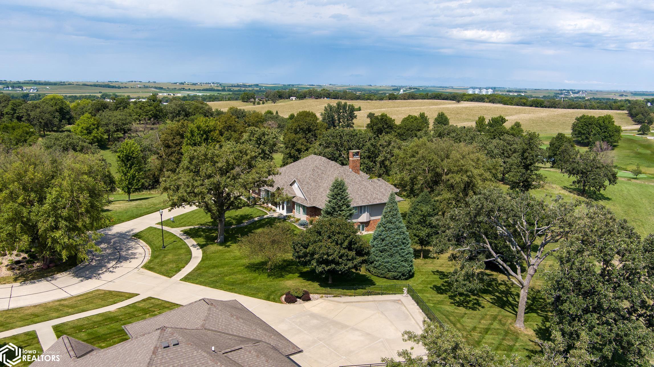 2504 Country Oaks Drive, Atlantic, Iowa image 3