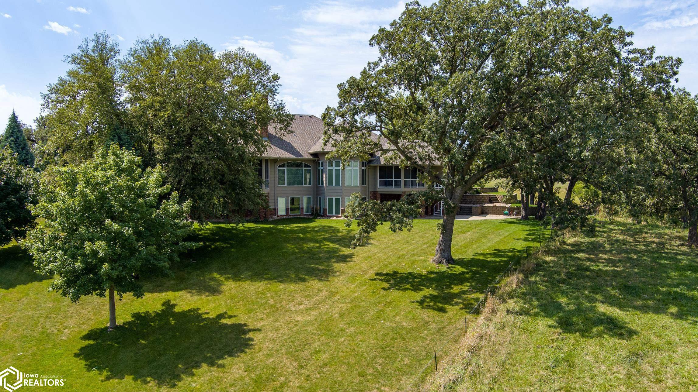 2504 Country Oaks Drive, Atlantic, Iowa image 6