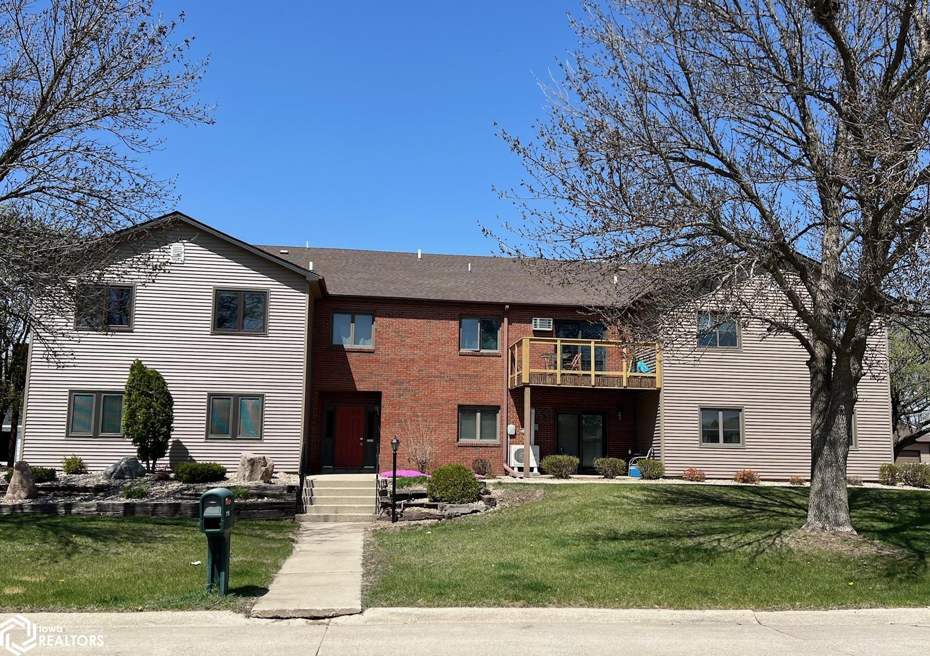 2110 14th, Clear Lake, Iowa 50428, 2 Bedrooms Bedrooms, ,1 BathroomBathrooms,Single Family,For Sale,14th,6316811