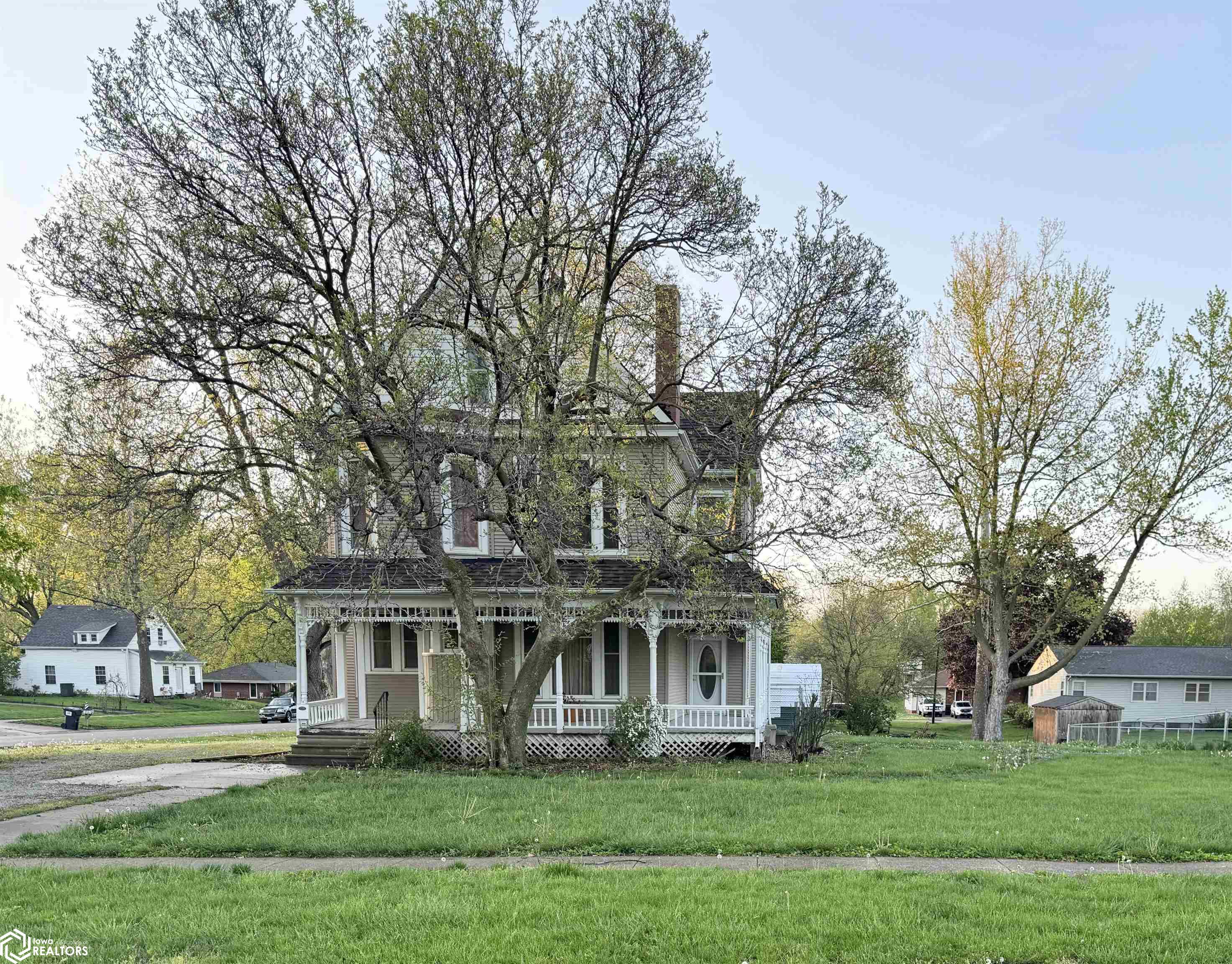 425 College Avenue, Oskaloosa, Iowa image 24