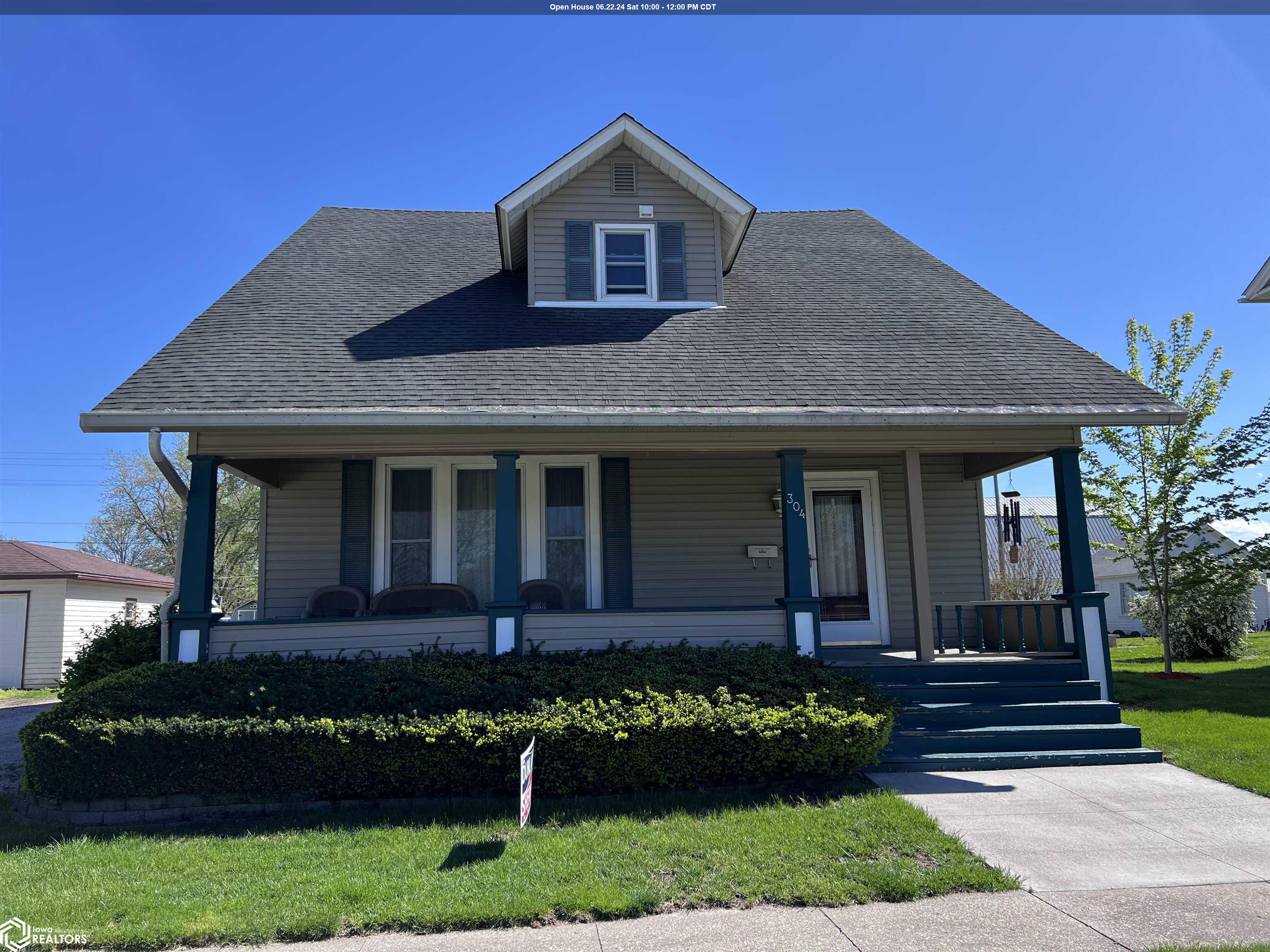 304 Franklin, Bloomfield, Iowa 52537, 4 Bedrooms Bedrooms, ,Single Family,For Sale,Franklin,6316986